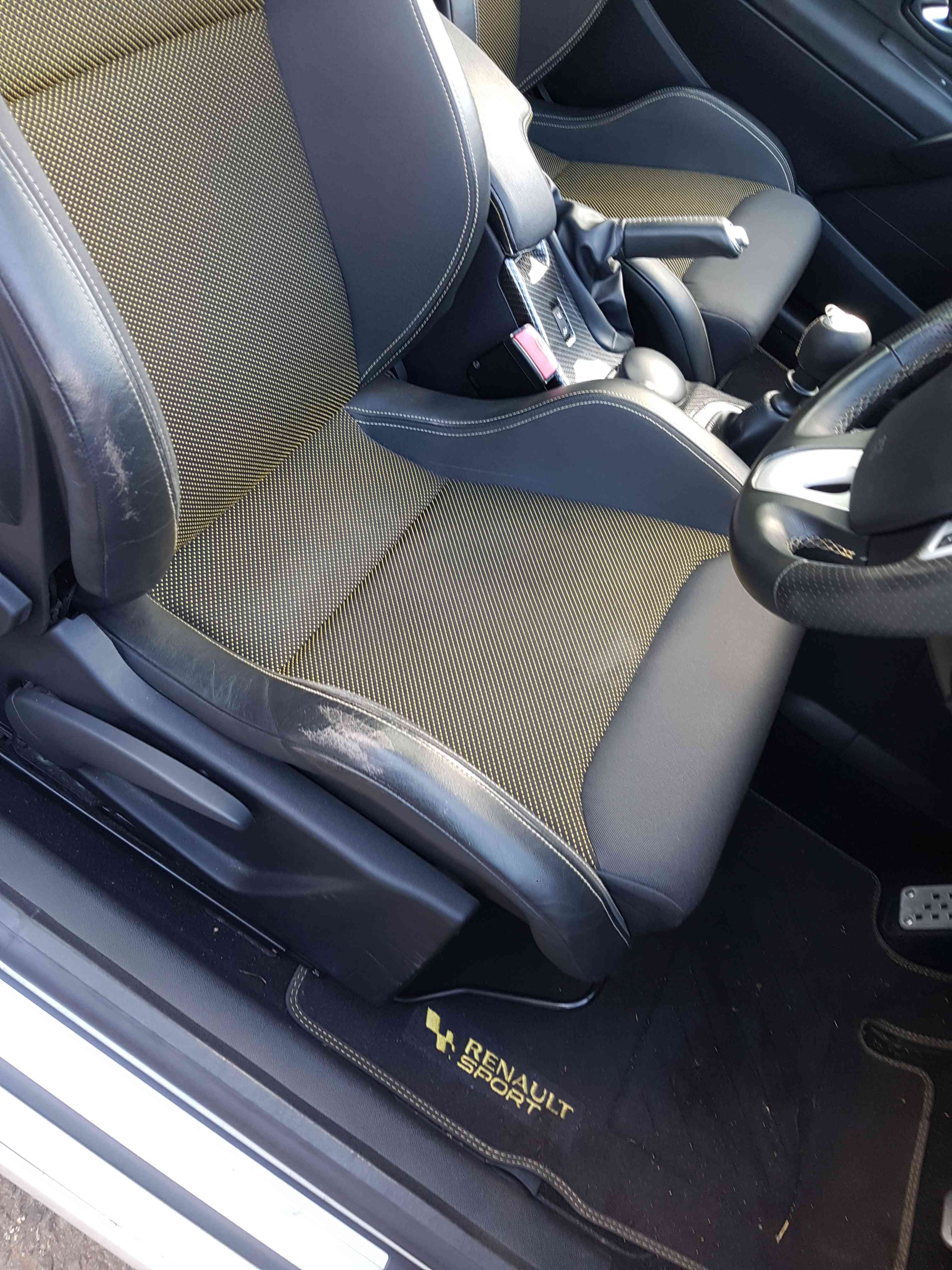 Thumb 6 Renault Megane MK3 Sport 2008-2014 Recaro Seats Leather Yellow DOT Set X2 Front