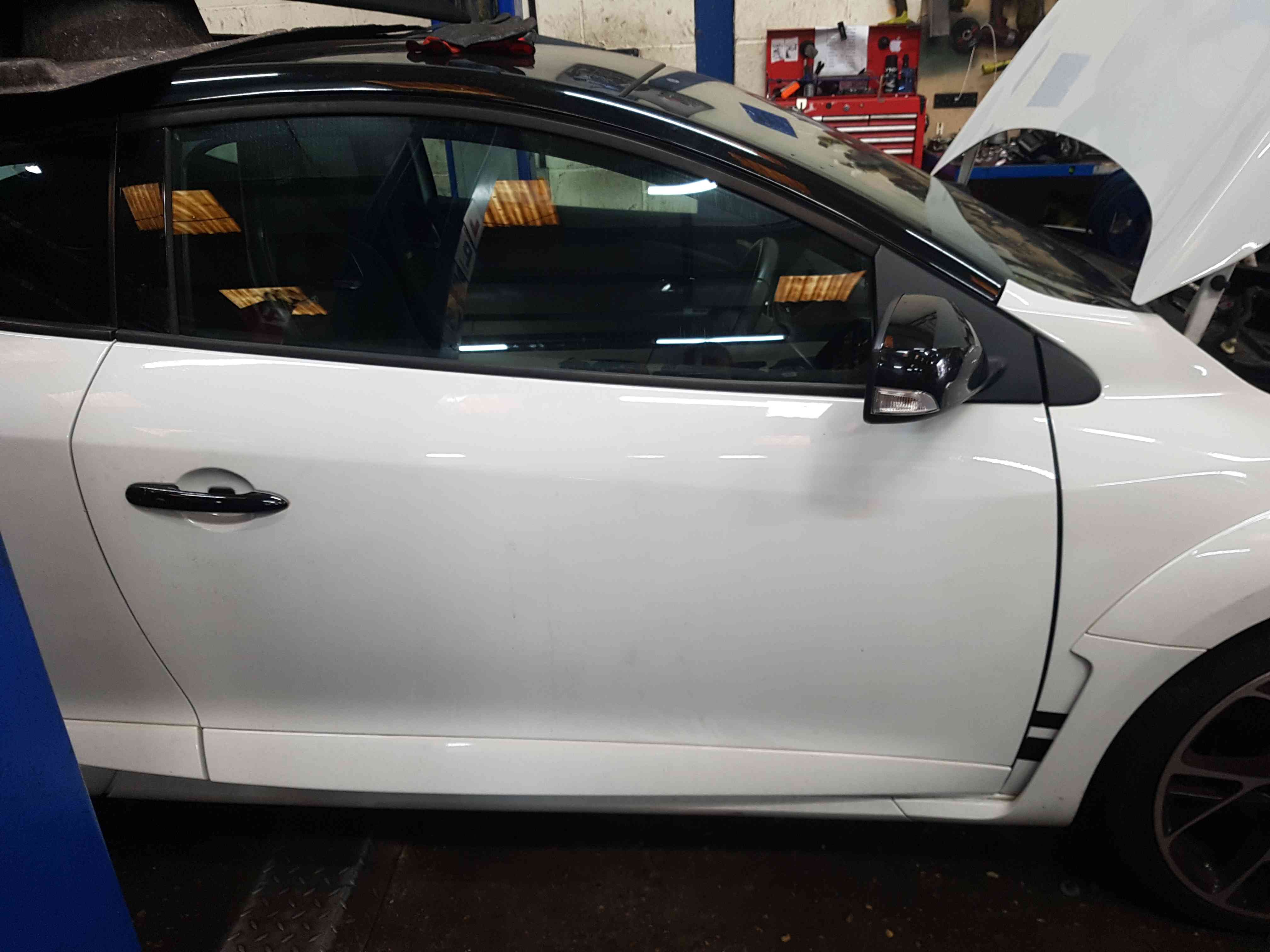 Thumb 4 Renault Megane Rs Sport 250 MK3 2008-2010 Drivers OSF Front Door White Ov369 369