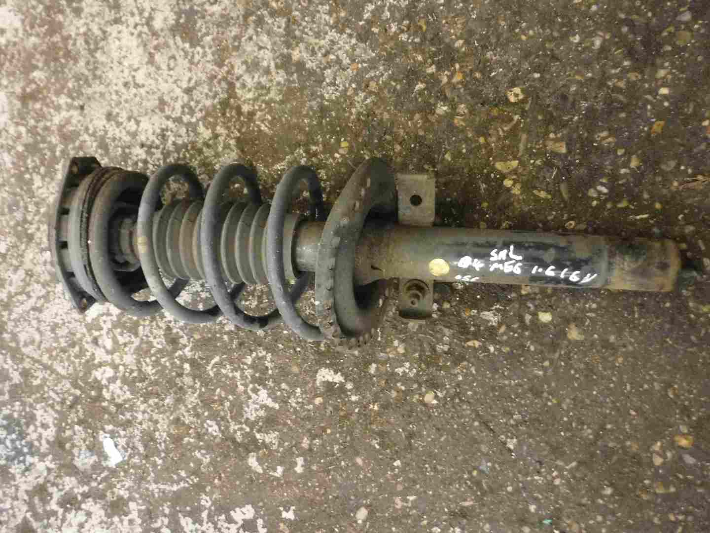Renault Megane Saloon 2002-2008 1.6 16v Drivers OSF Front Spring Shock