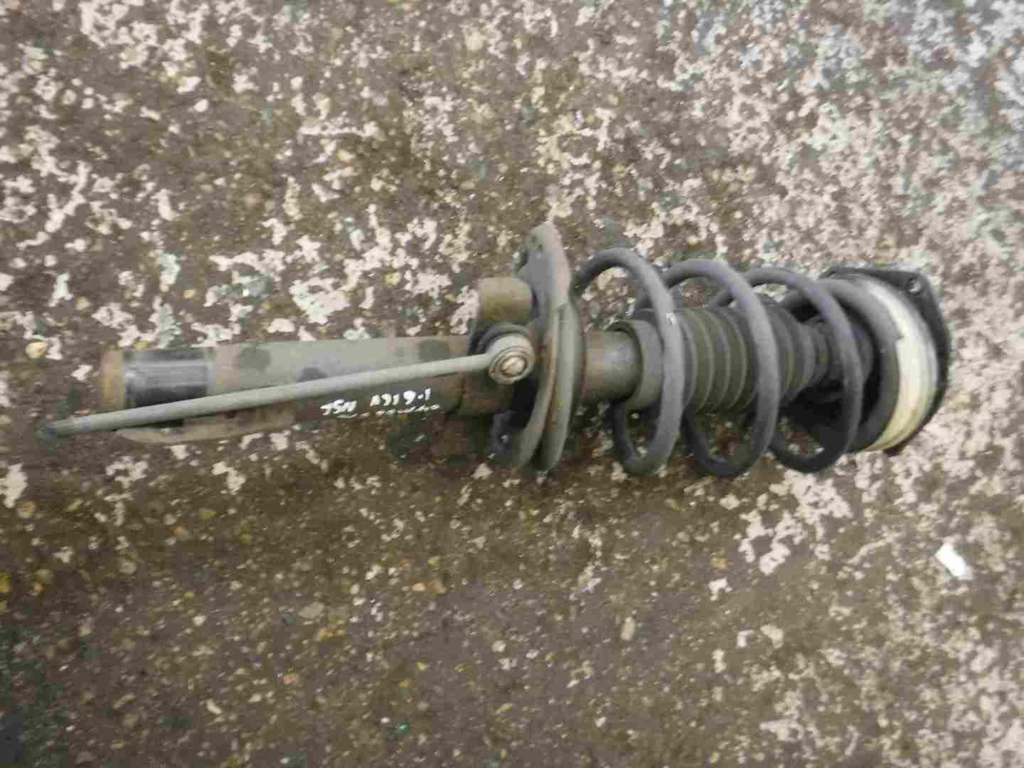 Renault Megane Saloon 2002-2008 1.6 16v Passenger NSF Front Spring Shock