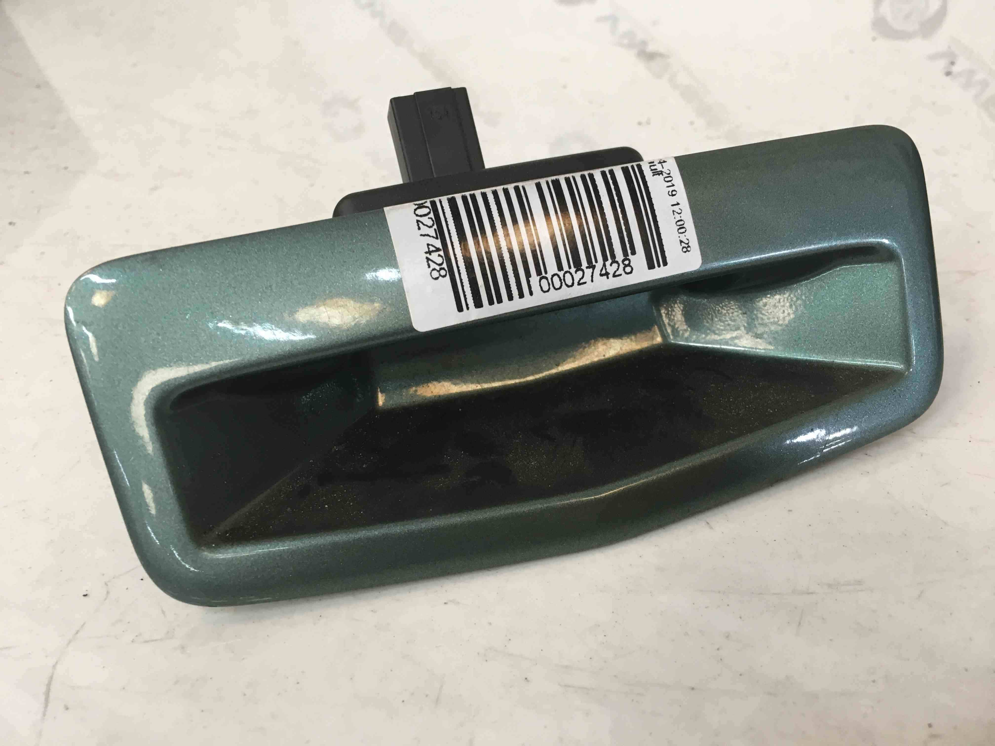 Renault Megane Saloon 2002-2008 Rear Boot Button   Surround Green TED97