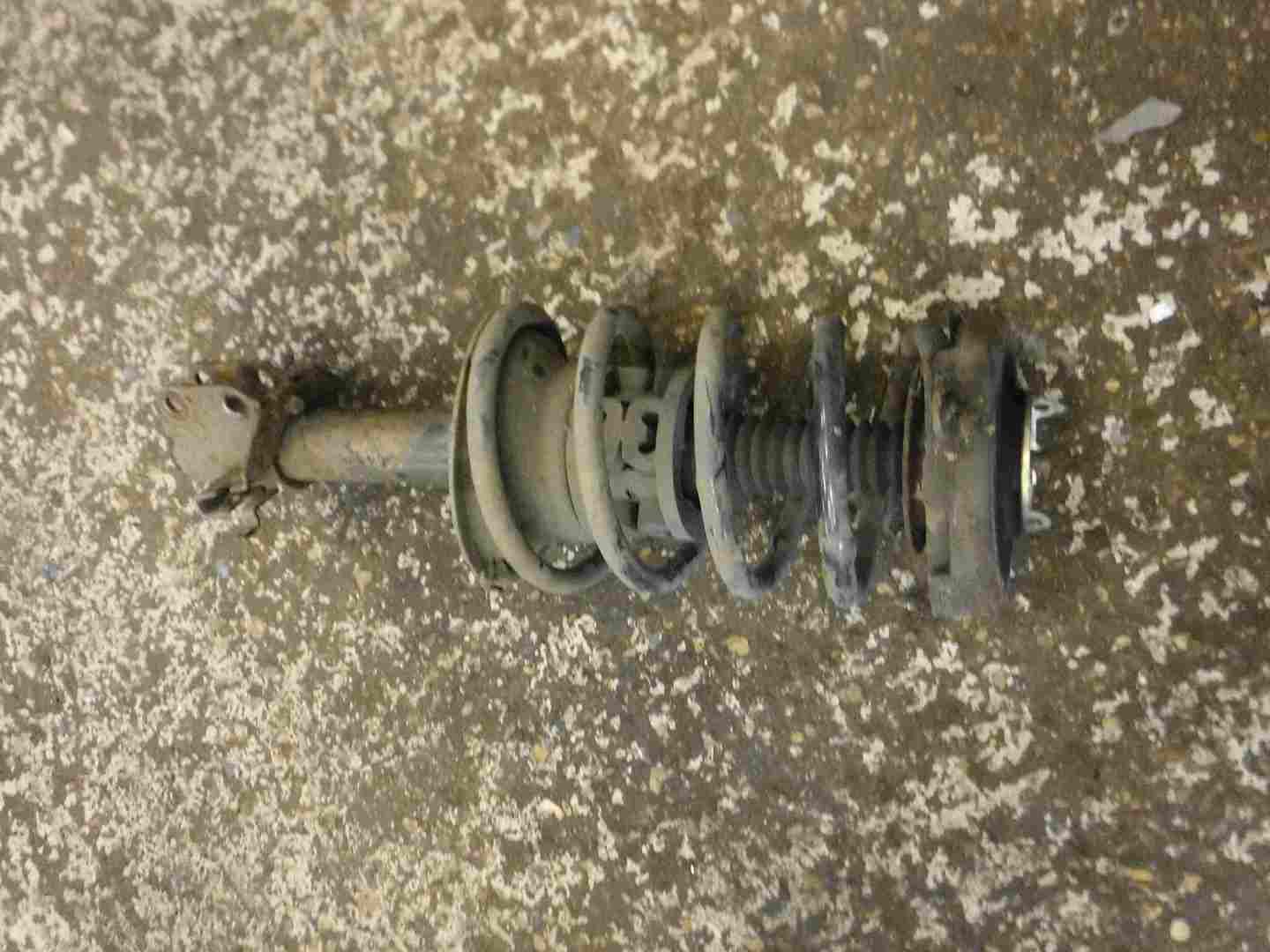 Renault Megane Scenic 1997-1999 2.0 8v Drivers OSF Front Shock Spring Suspension