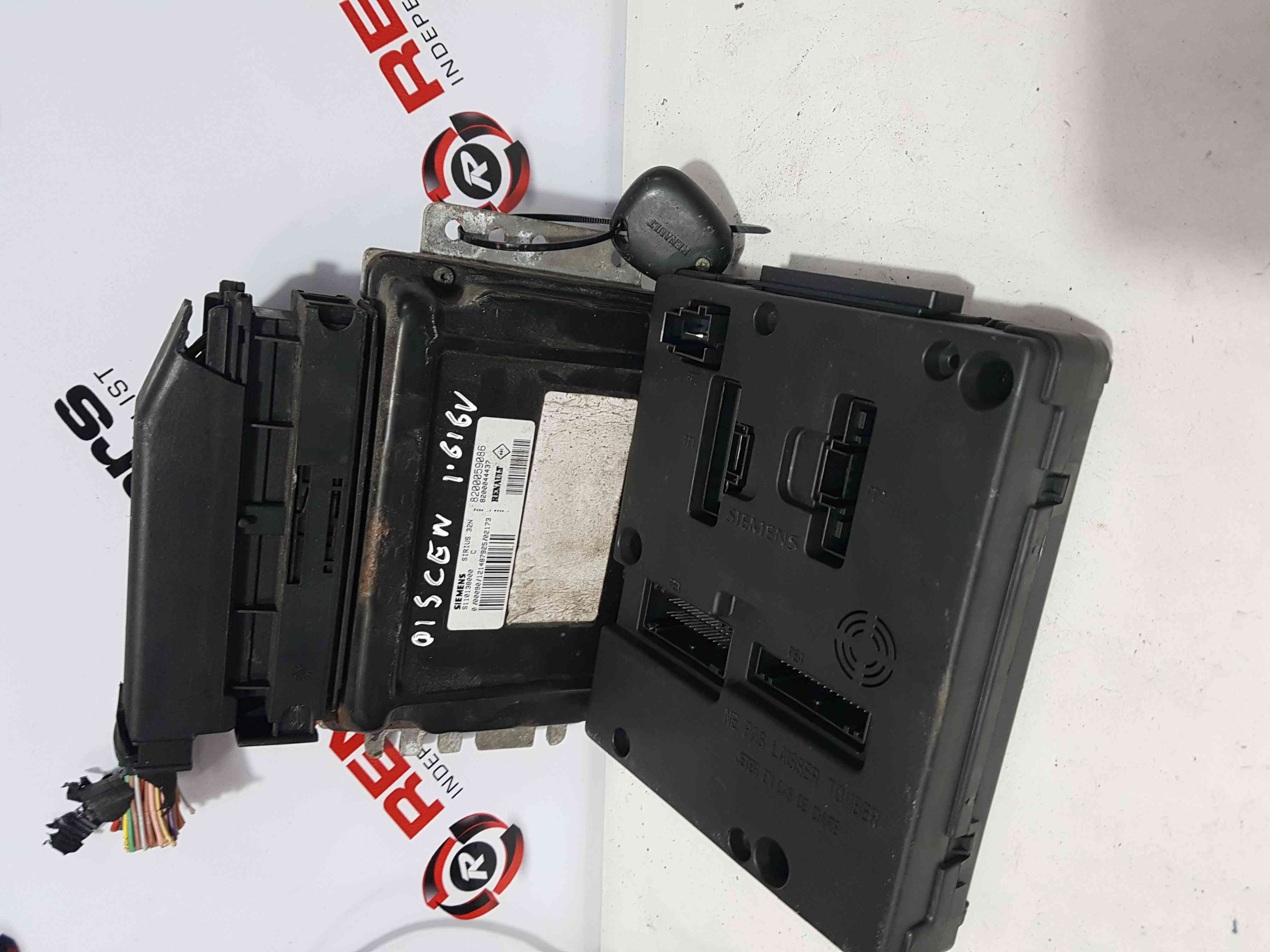 Thumb 7 Renault Megane Scenic 1999-2003 1.6 16V ECU Set UCH Immobiliser   KEY Fob