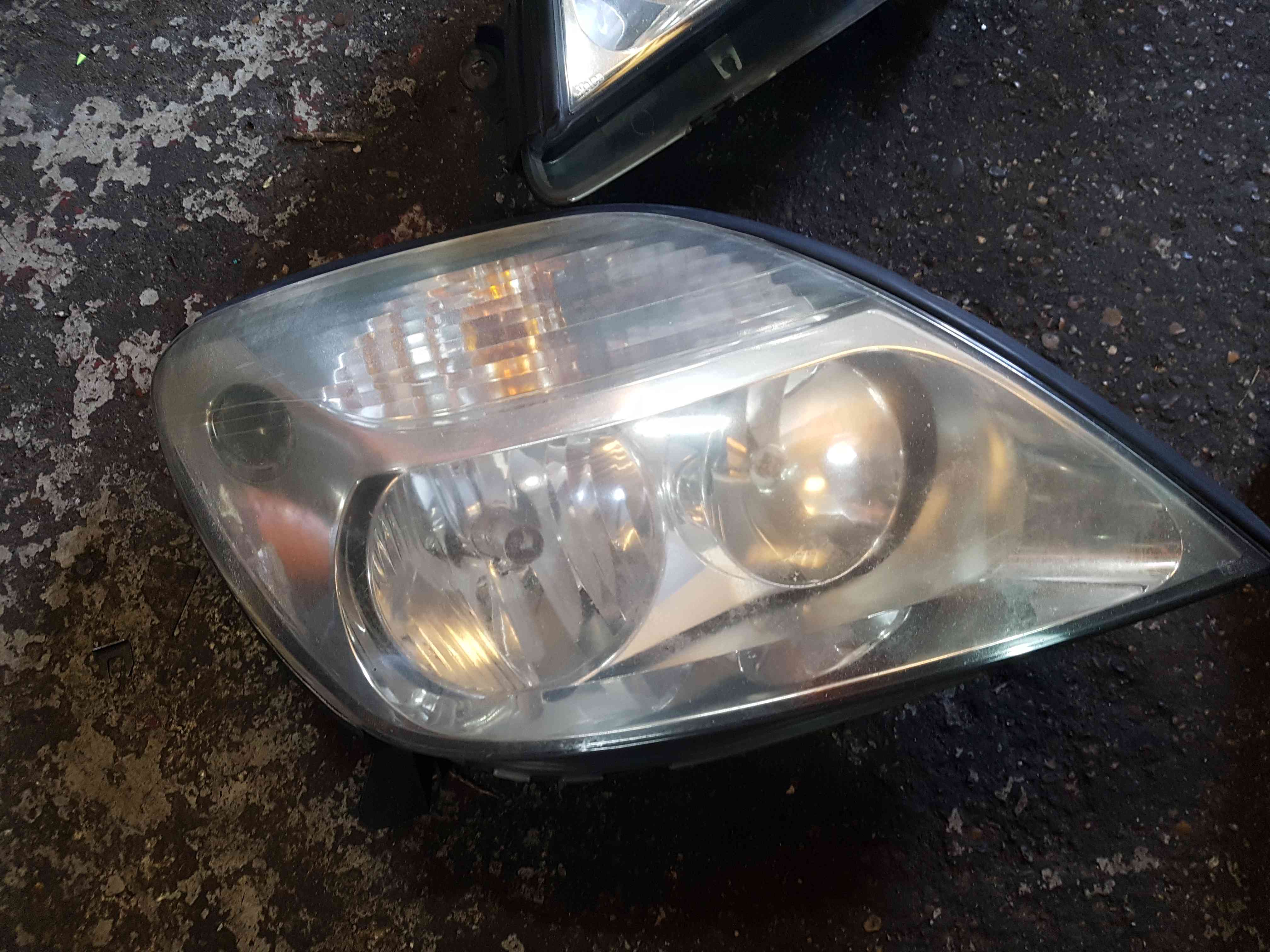 Renault Megane Scenic 1999-2003 Drivers OSF Front Headlight Lamp 7700432099
