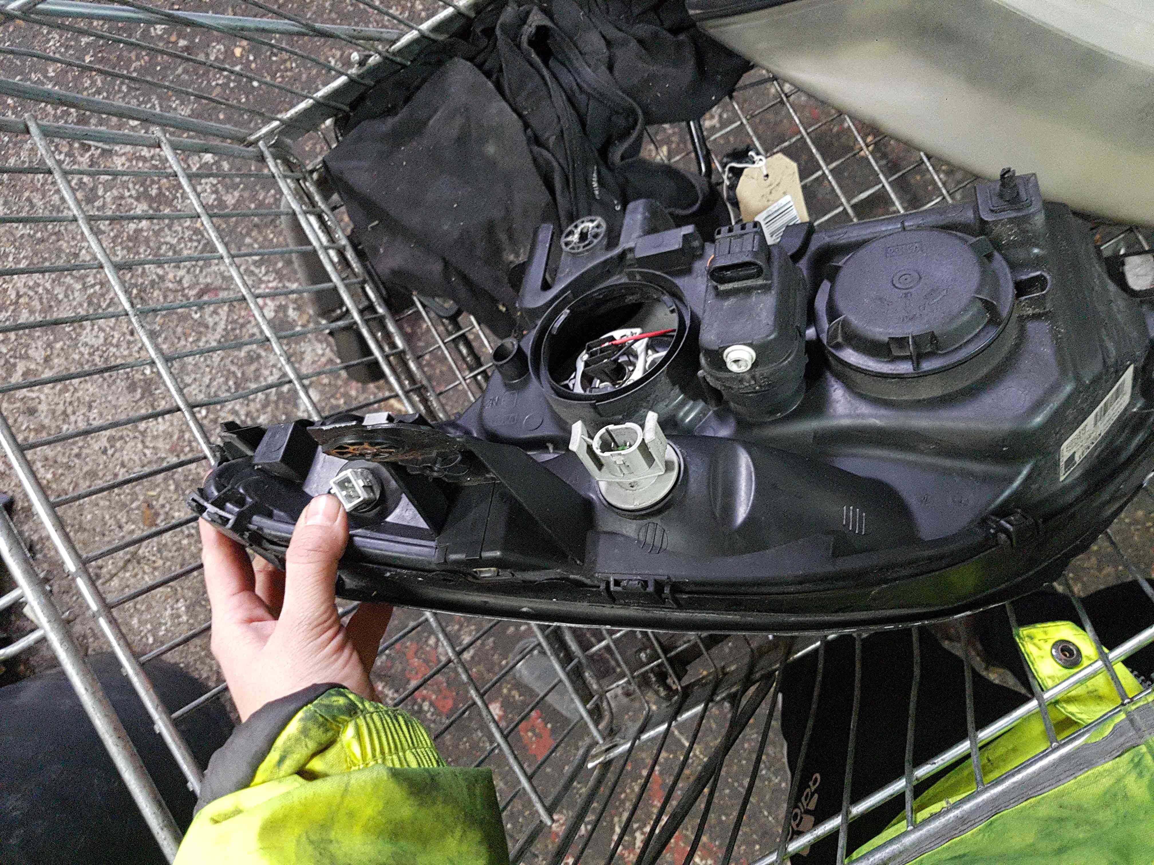 Thumb 7 Renault Megane Scenic 1999-2003 Drivers OSF Front Headlight Lamp 7700432099