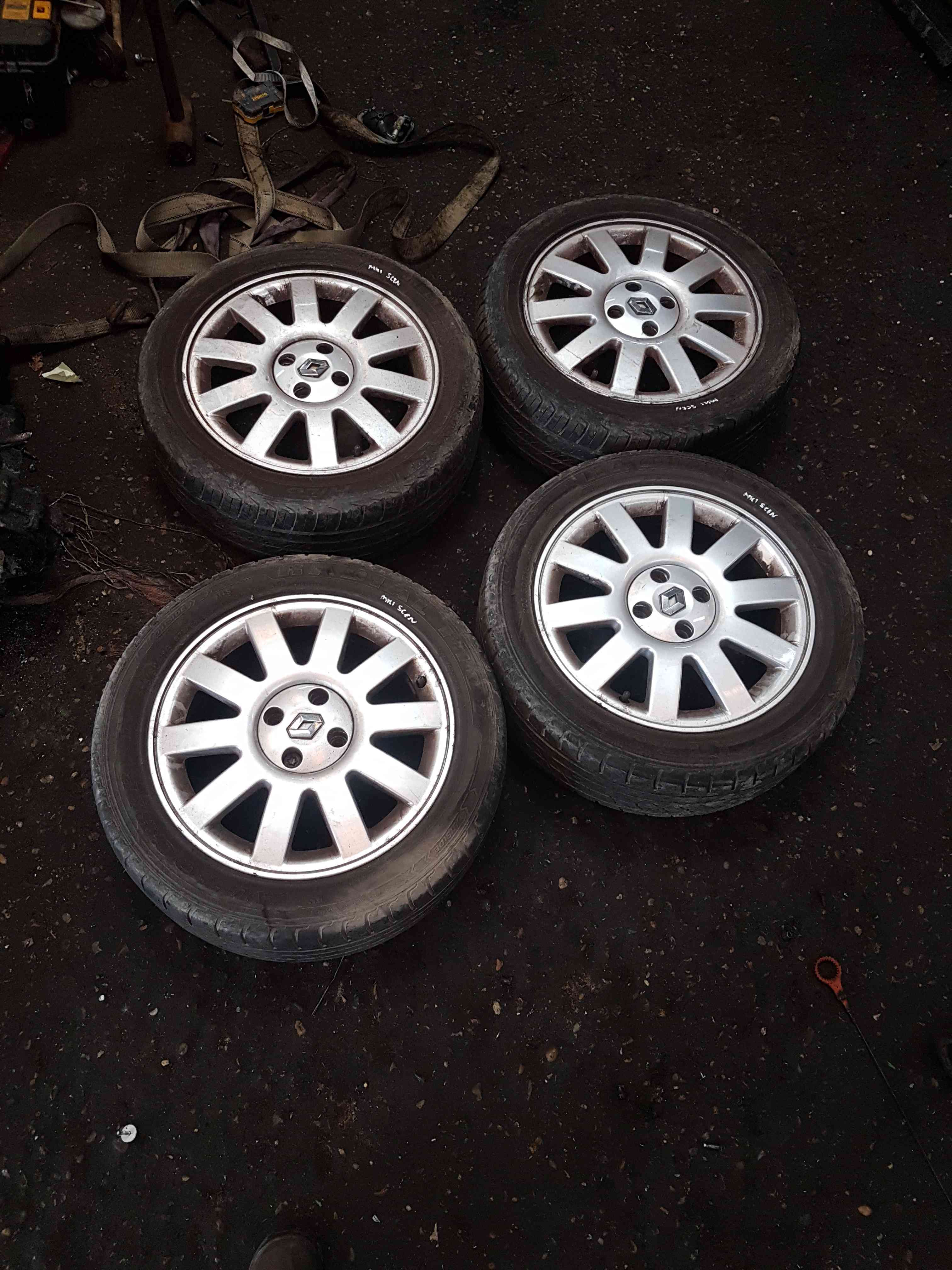 Thumb 2 Renault Megane Scenic Clio 1999-2003 Ostra Alloy Wheels SET X4 4/5