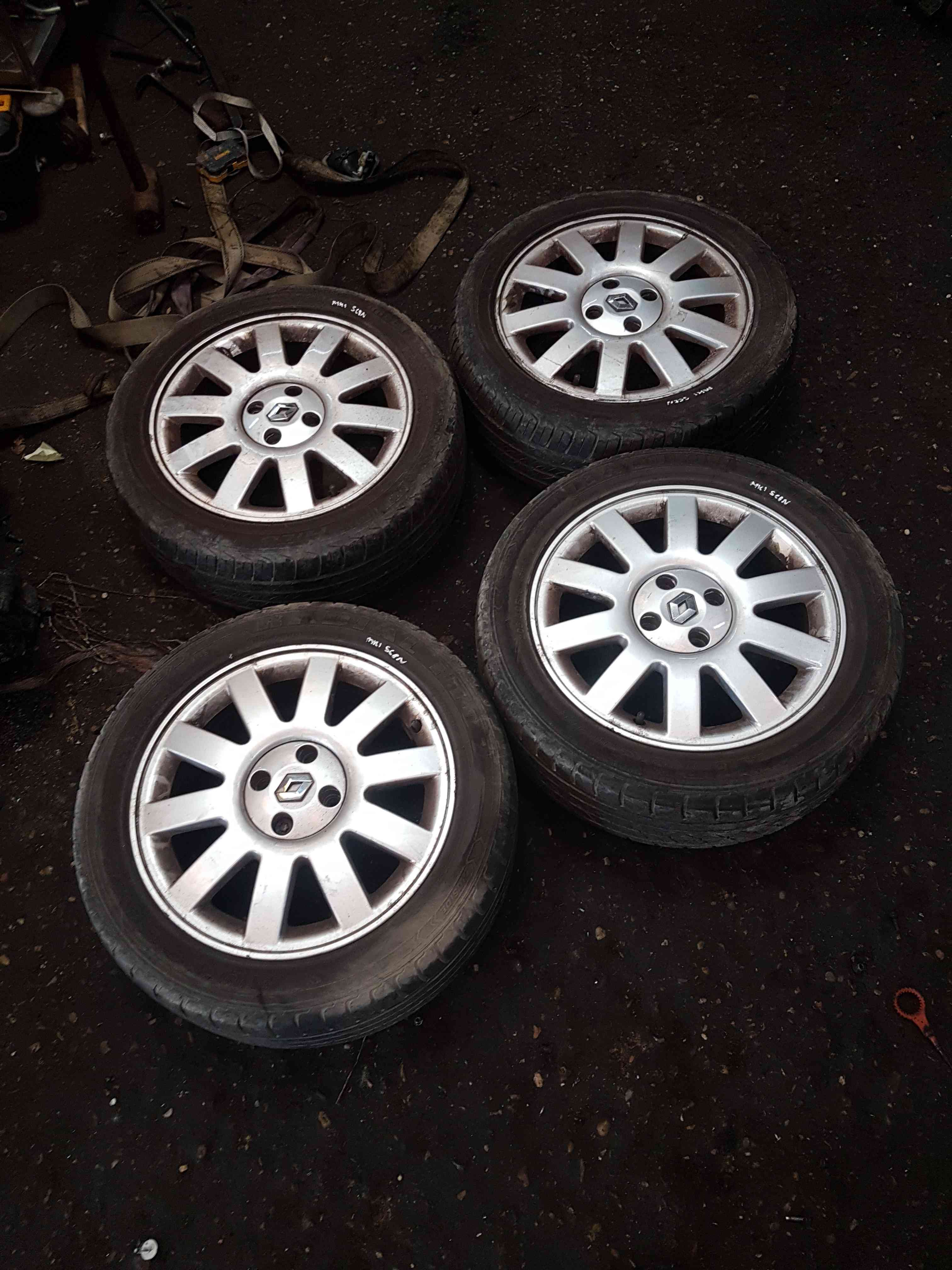 Thumb 7 Renault Megane Scenic Clio 1999-2003 Ostra Alloy Wheels SET X4 4/5
