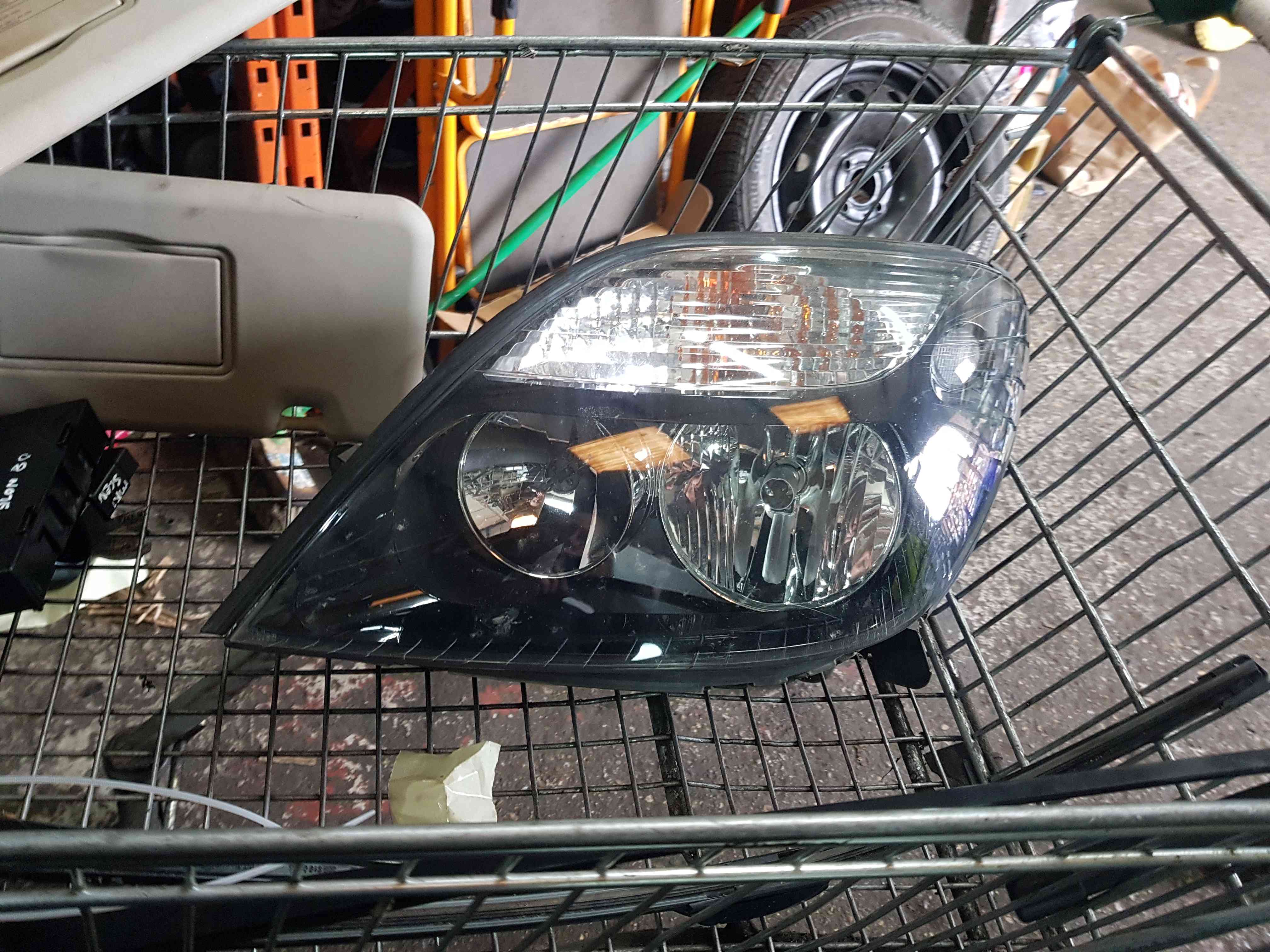 Thumb 2 Renault Megane Scenic 1999-2003 Passenger NSF Front Headlight Black  7700432096