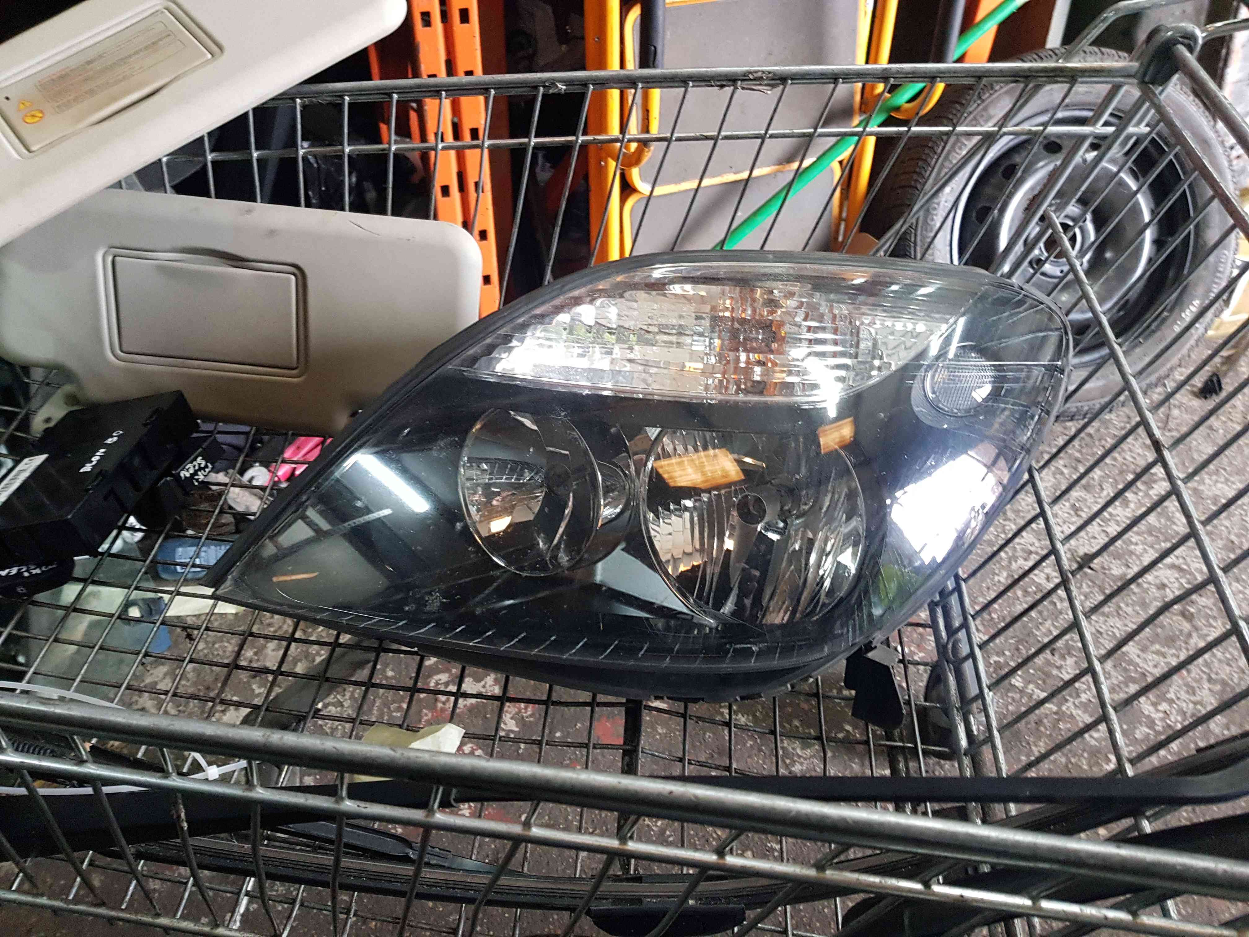 Thumb 3 Renault Megane Scenic 1999-2003 Passenger NSF Front Headlight Black  7700432096