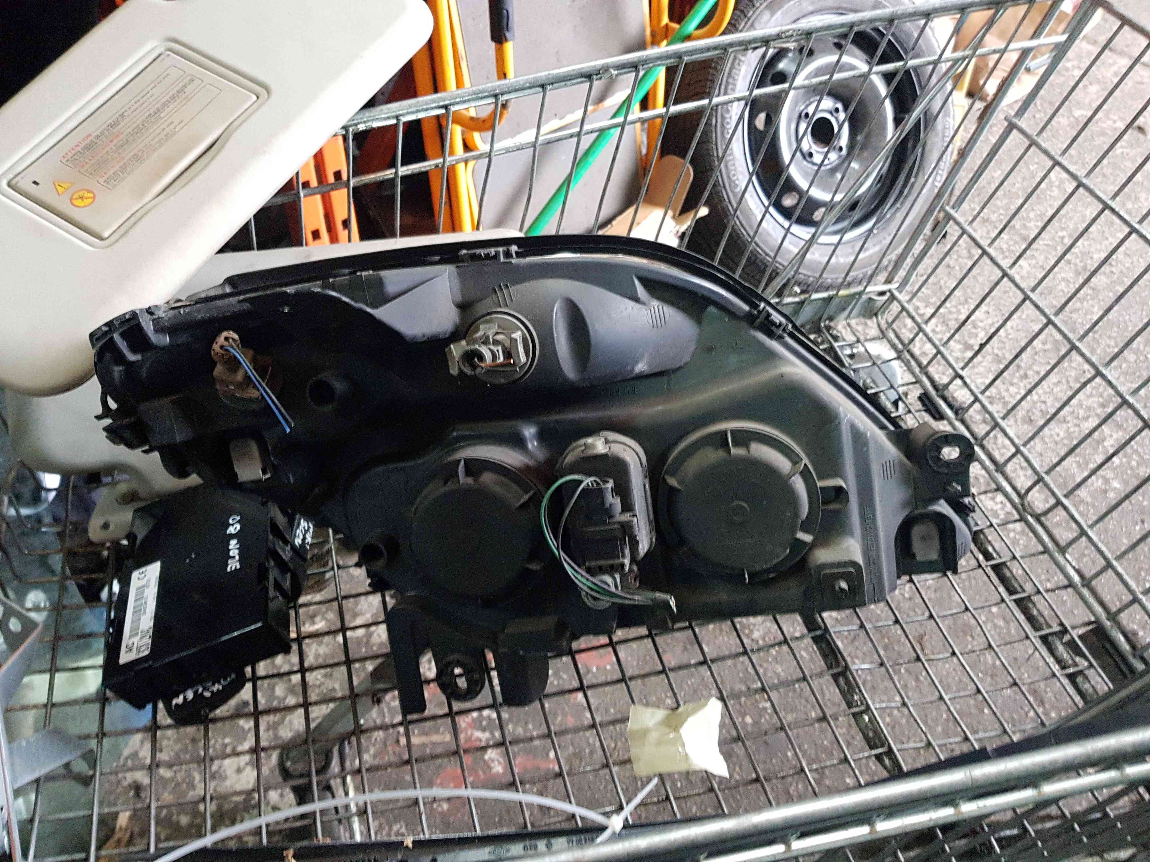 Thumb 5 Renault Megane Scenic 1999-2003 Passenger NSF Front Headlight Black  7700432096