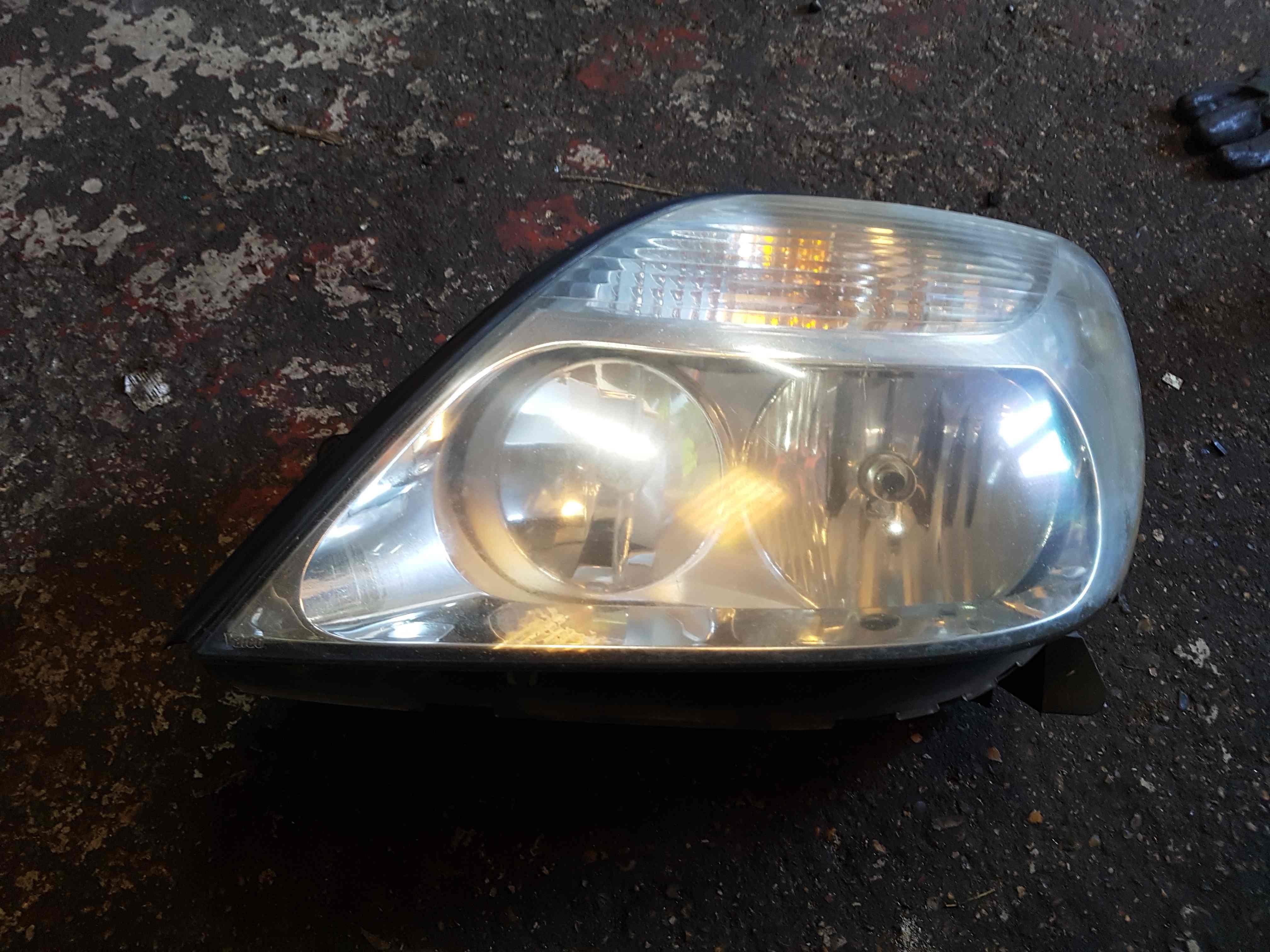 Thumb 4 Renault Megane Scenic 1999-2003 Passenger NSF Front Headlight Lamp 7700432100