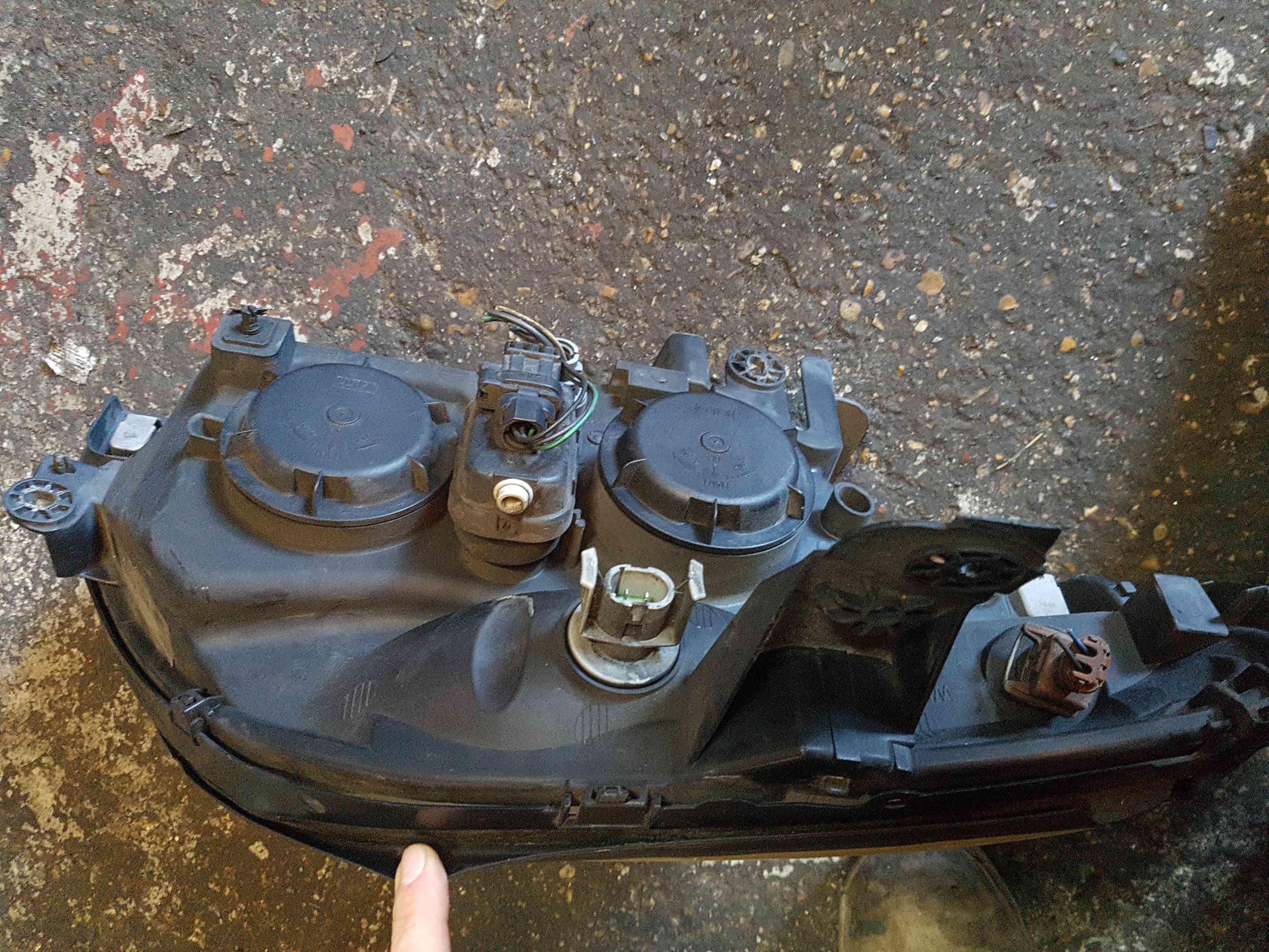 Thumb 6 Renault Megane Scenic 1999-2003 Passenger NSF Front Headlight Lamp 7700432100