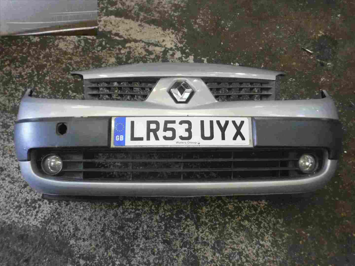 Renault Megane Scenic 2003-2006 Front Bumper Silver TEA19