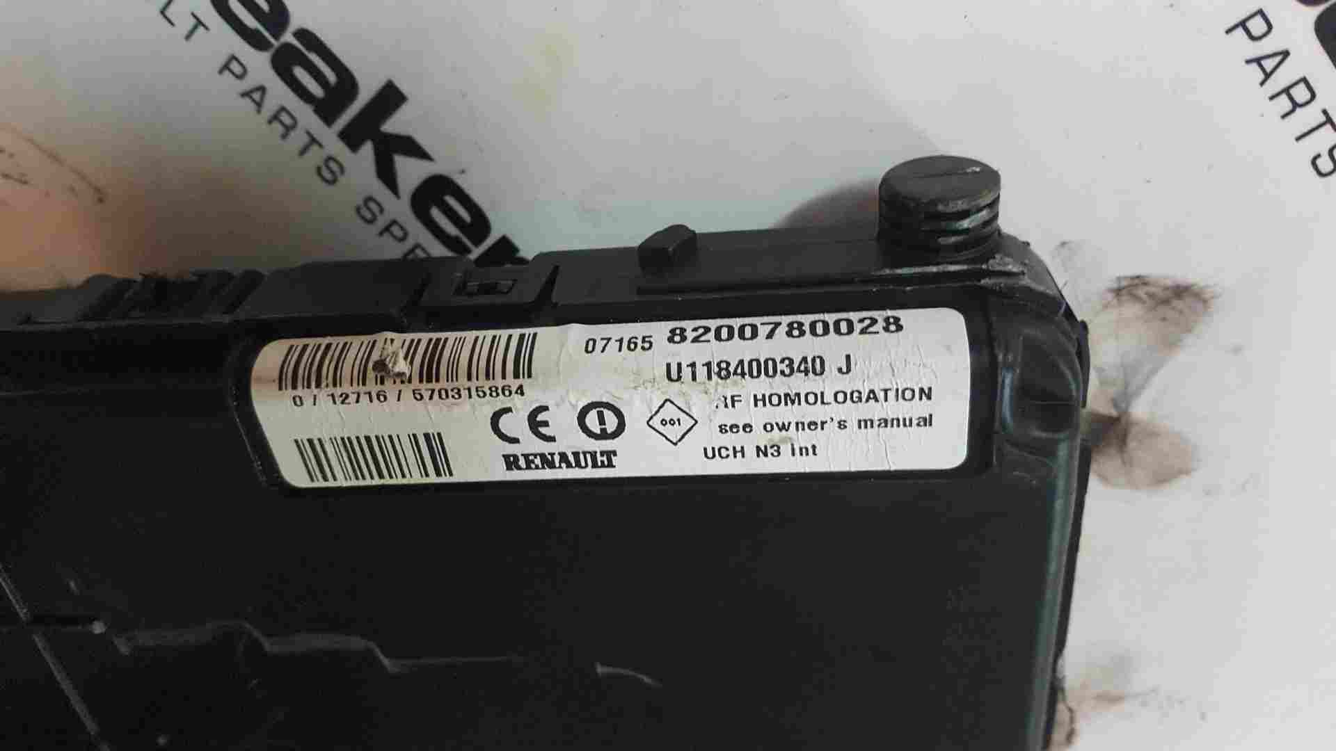 Thumb 3 Renault Megane Scenic 2003-2009 1.6 16V Auto ECU Set UCH Bcm Immobiliser + Card