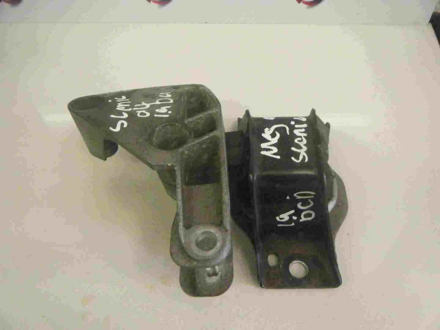 Renault Megane Scenic 2003-2009 1.9 DCI Diesel Drivers Engine Mount Top OS