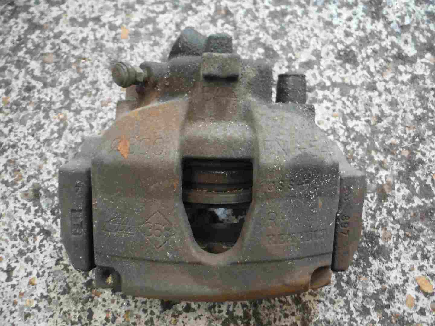 Renault Megane Scenic 2003-2009 2.0 16v Drivers OSF Front Brake Caliper
