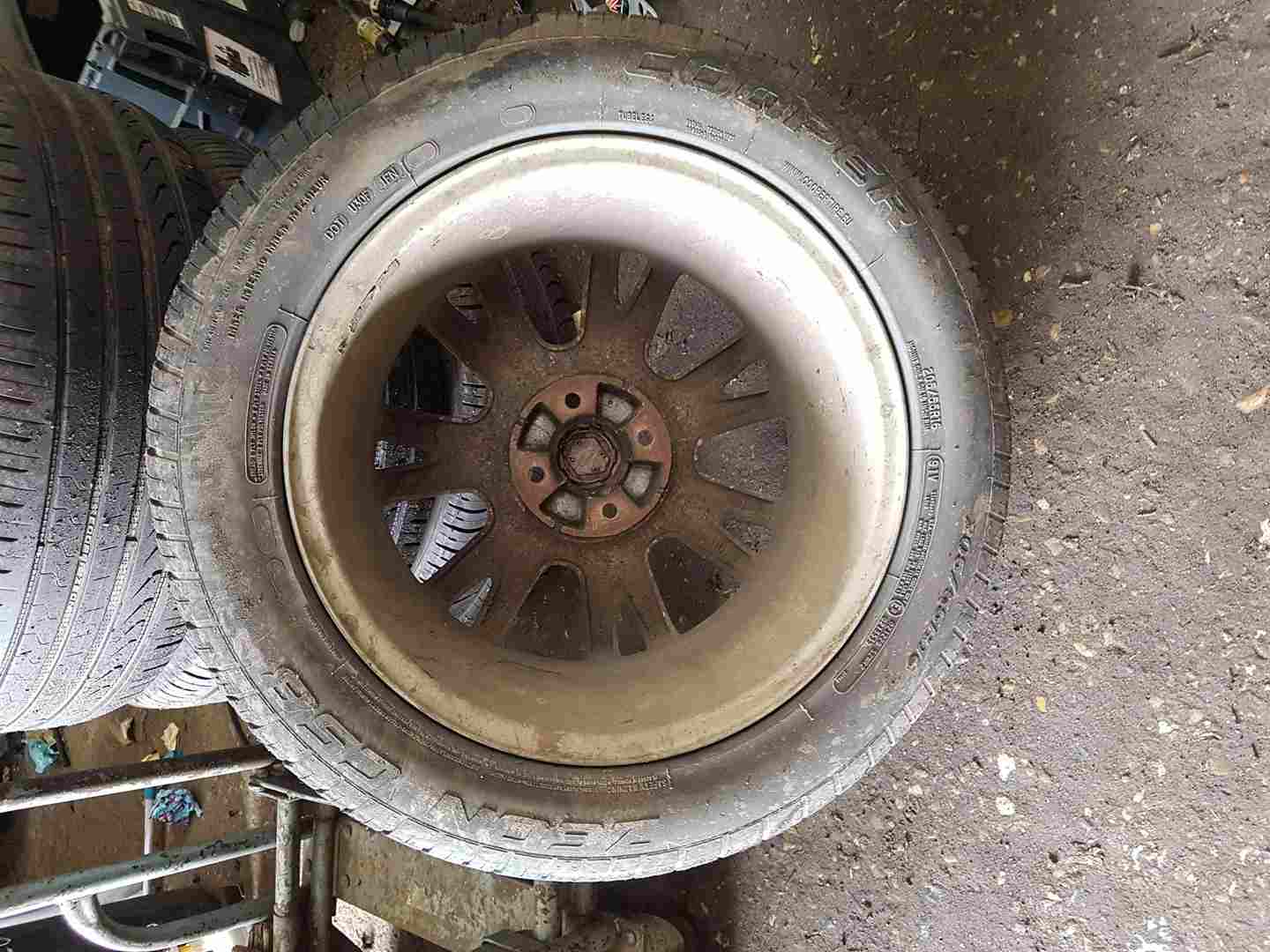 Thumb 3 Renault Megane Scenic 2003-2009 Alloy Wheel 16Inch 4/5