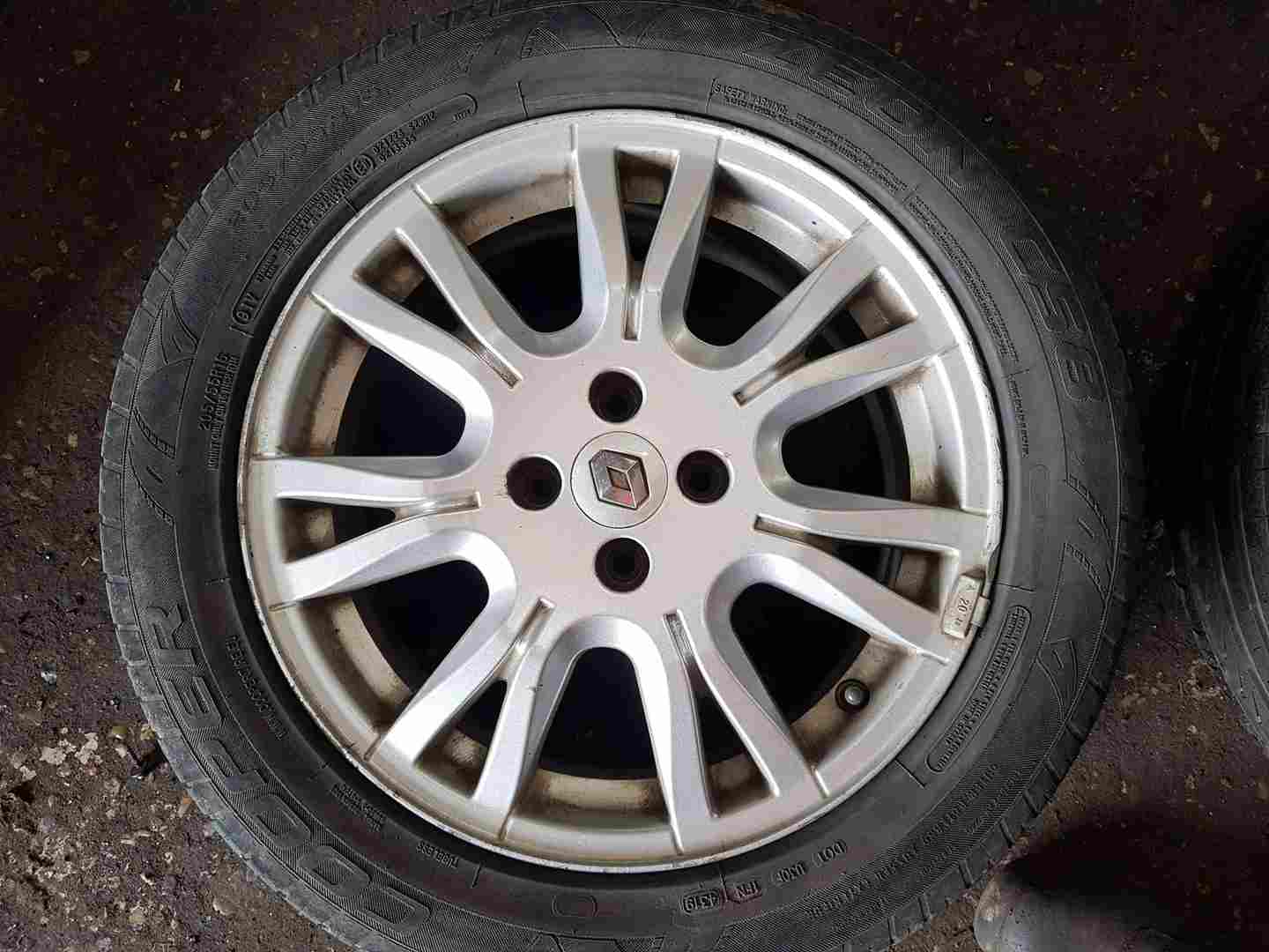 Renault Megane Scenic 2003-2009 Alloy Wheel 16Inch 4/5
