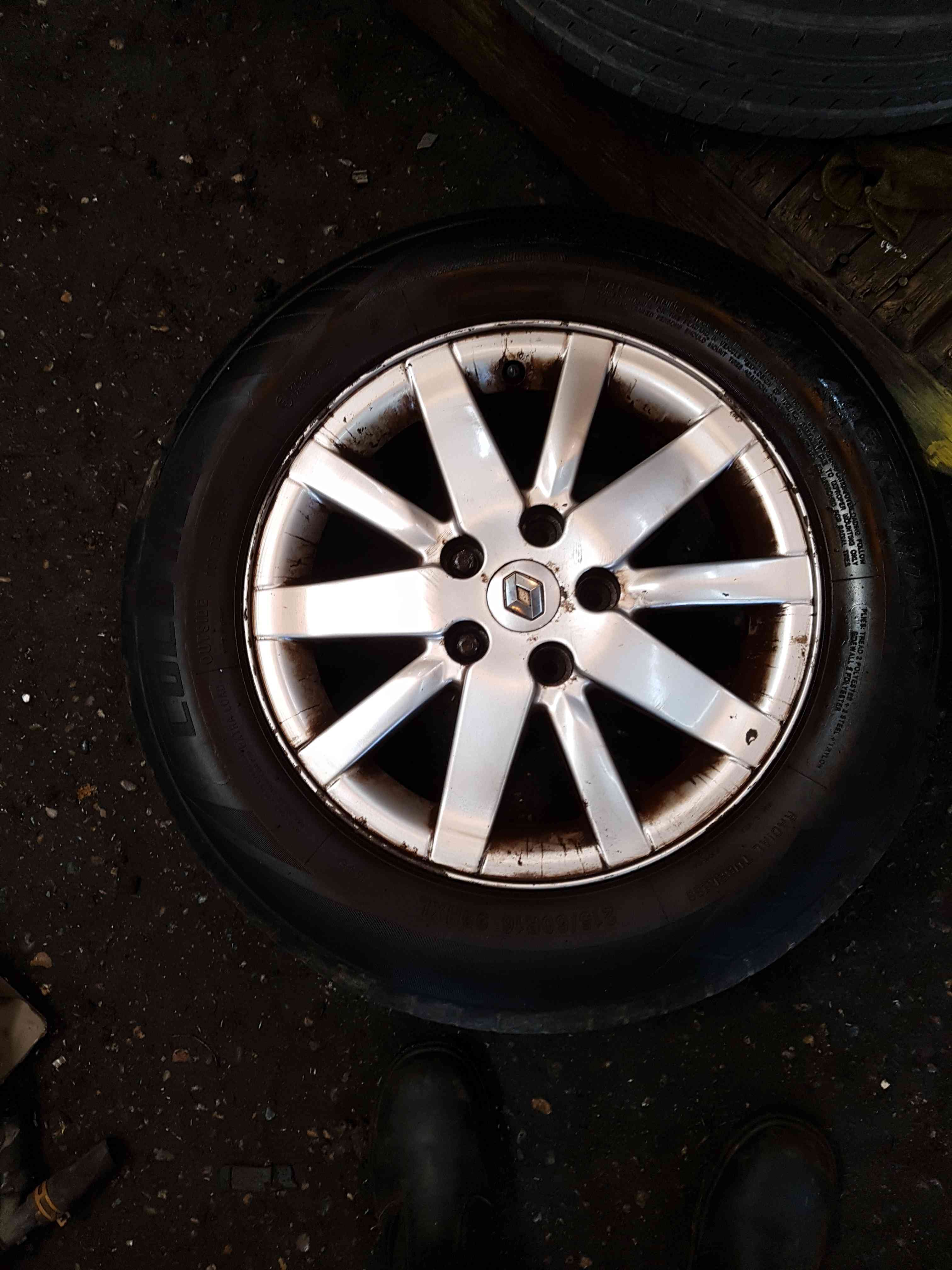 Thumb 6 Renault Megane Scenic 2003-2009 Alloy Wheel Inch 3/5