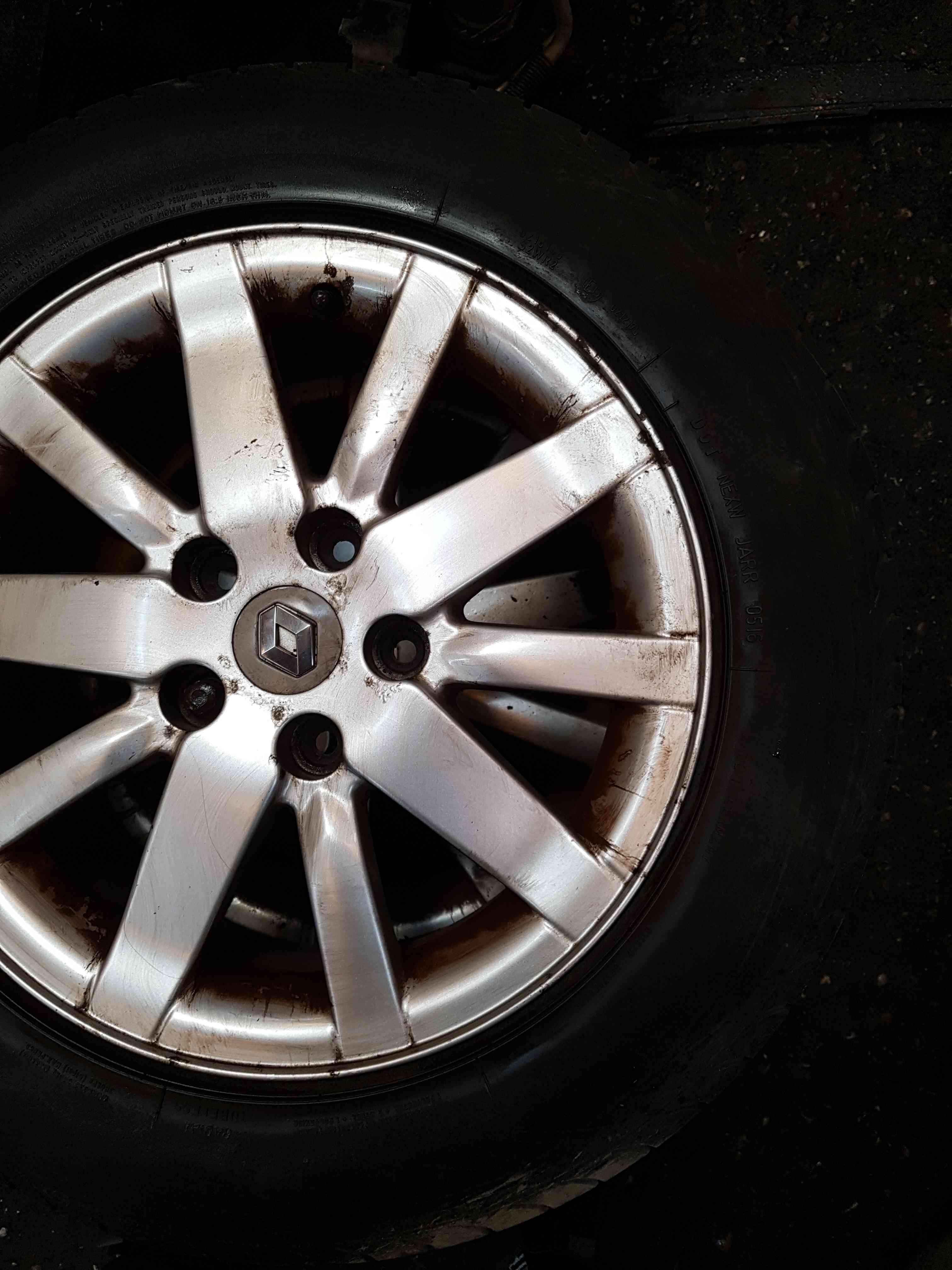 Thumb 4 Renault Megane Scenic 2003-2009 Alloy Wheel Inch 3/5