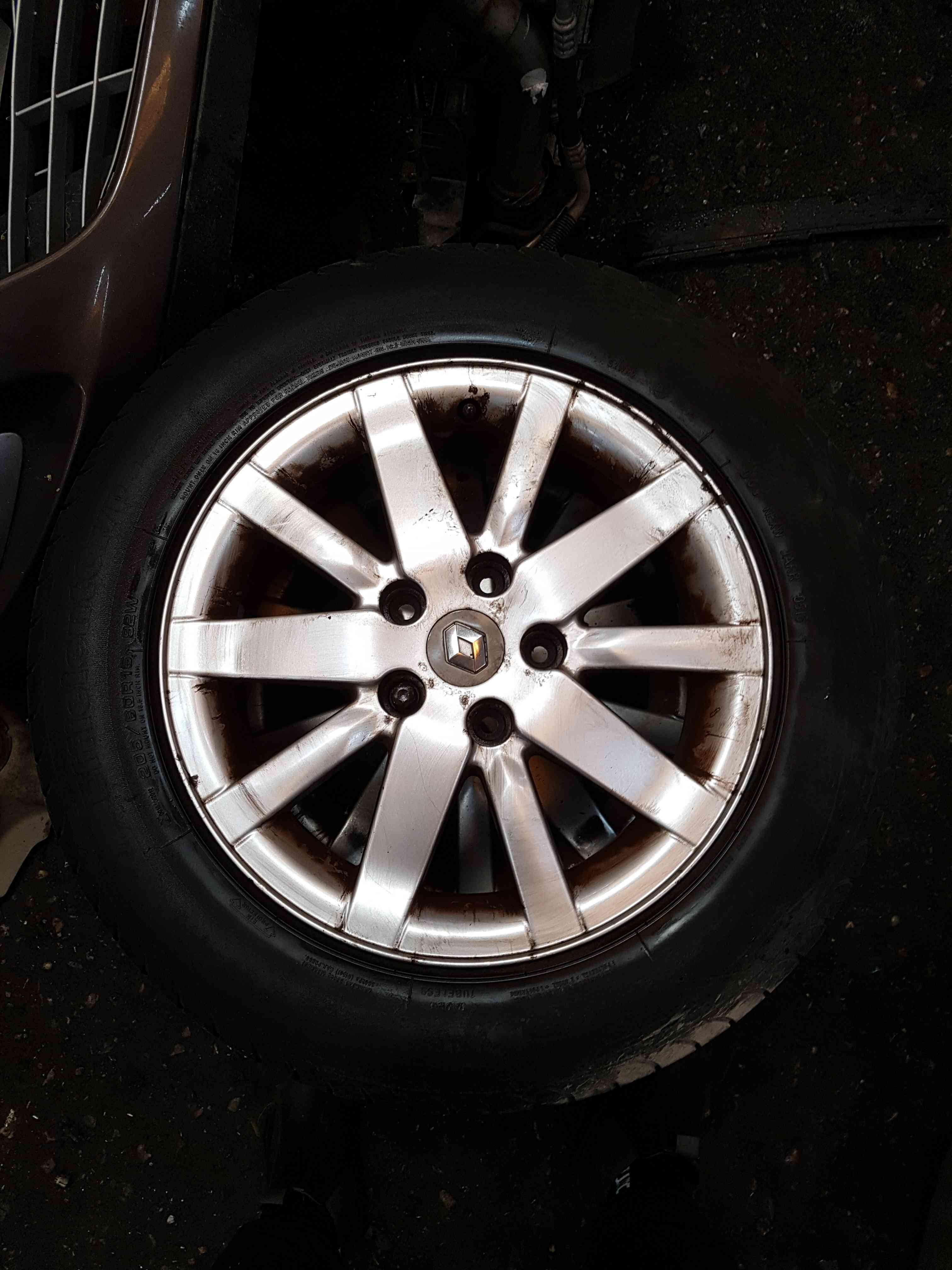 Thumb 5 Renault Megane Scenic 2003-2009 Alloy Wheel Inch 3/5