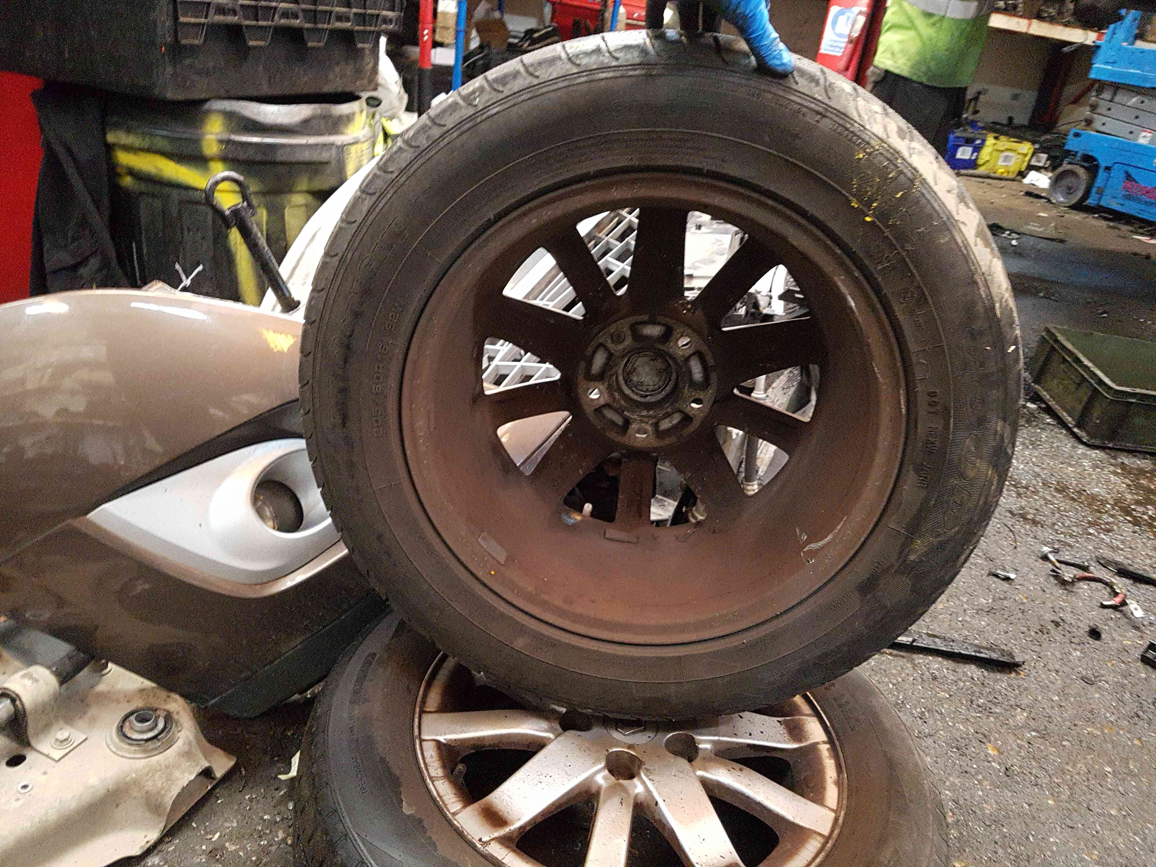 Thumb 8 Renault Megane Scenic 2003-2009 Alloy Wheel Inch 3/5
