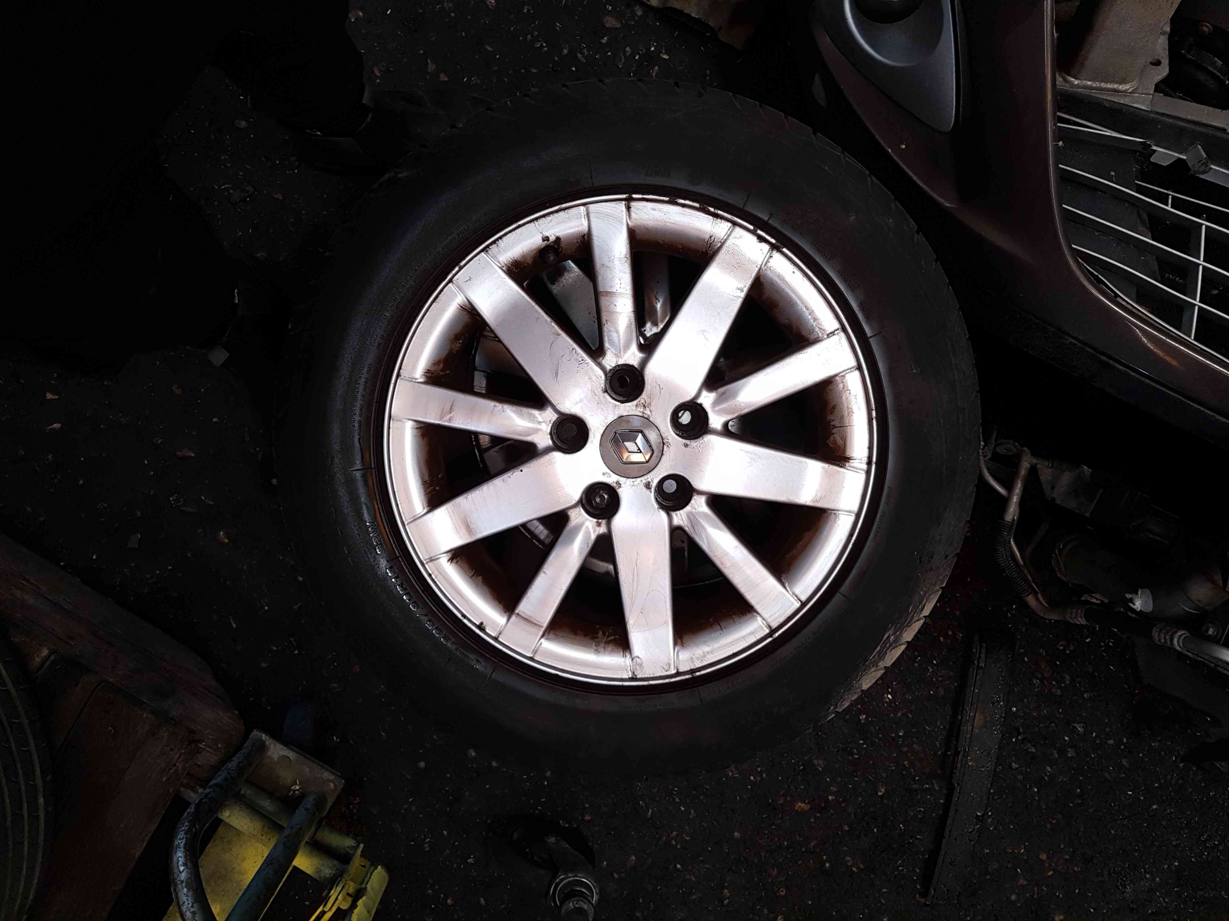 Thumb 10 Renault Megane Scenic 2003-2009 Alloy Wheel Inch 3/5