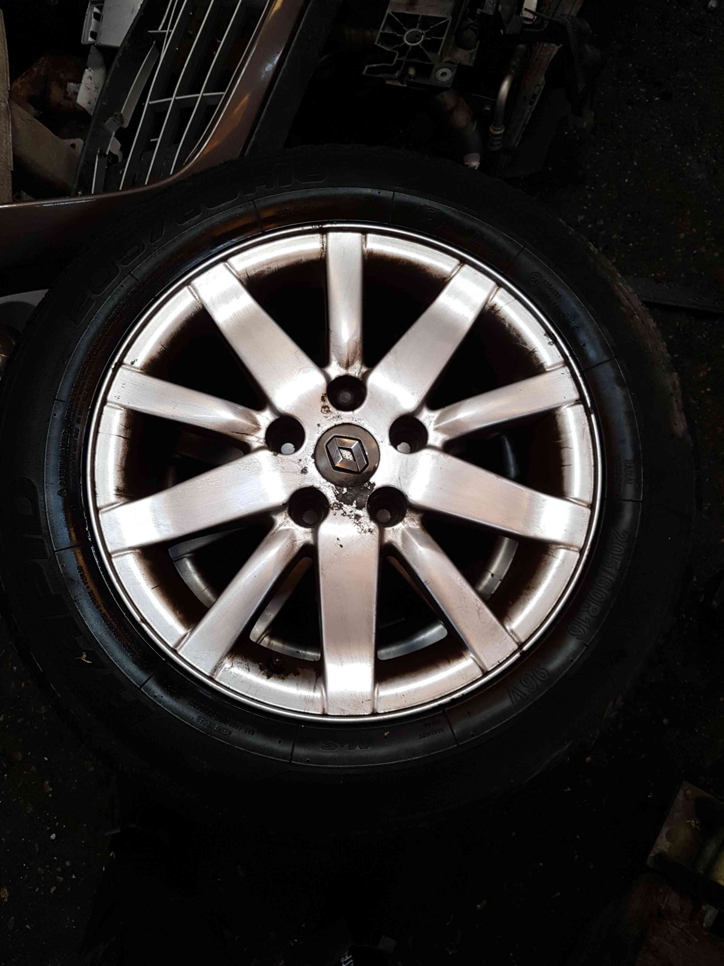 Thumb 5 Renault Megane Scenic 2003-2009 Alloy Wheel Inch 3/5