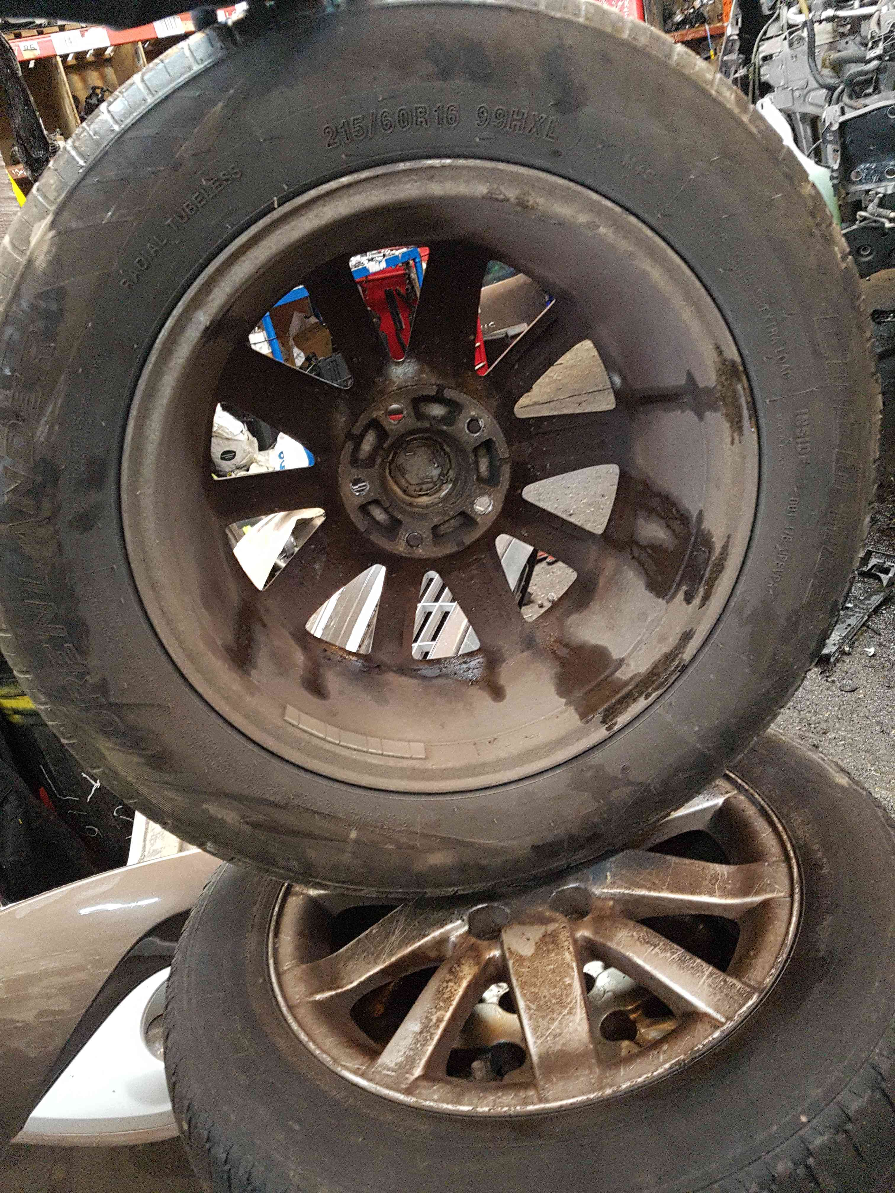 Thumb 4 Renault Megane Scenic 2003-2009 Alloy Wheel Inch 4/5