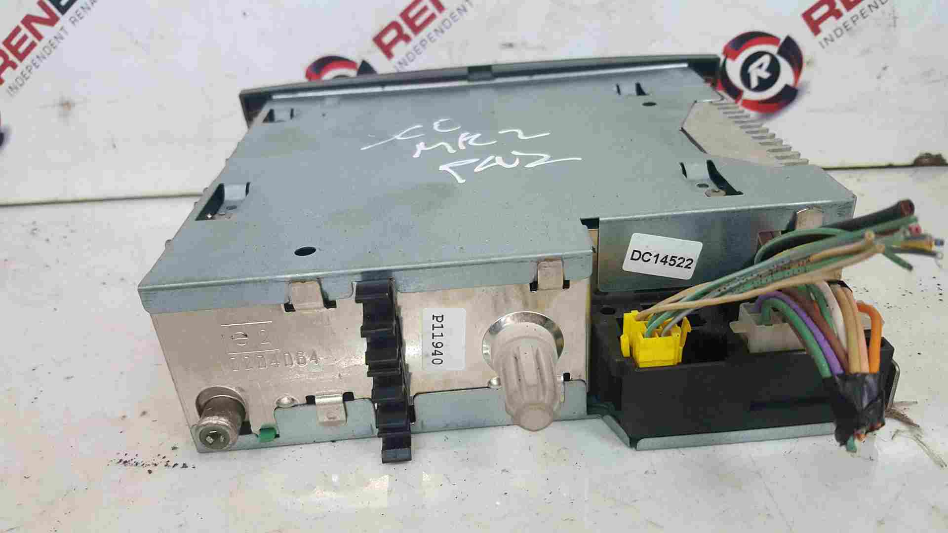 Thumb 3 Renault Megane Scenic 2003-2009 Cd Player Radio Update List + Code Damaged