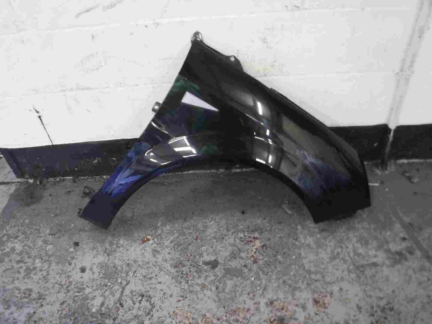 Renault Megane Scenic 2003-2009 Drivers OS Wing Black 676