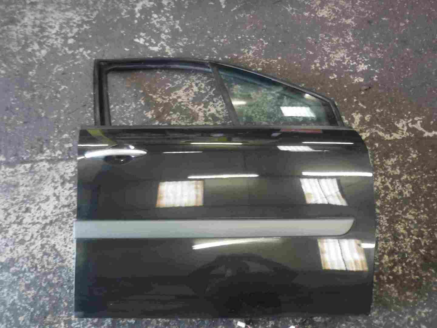 Renault Megane Scenic 2003-2009 Drivers OSF Front Door Black 676