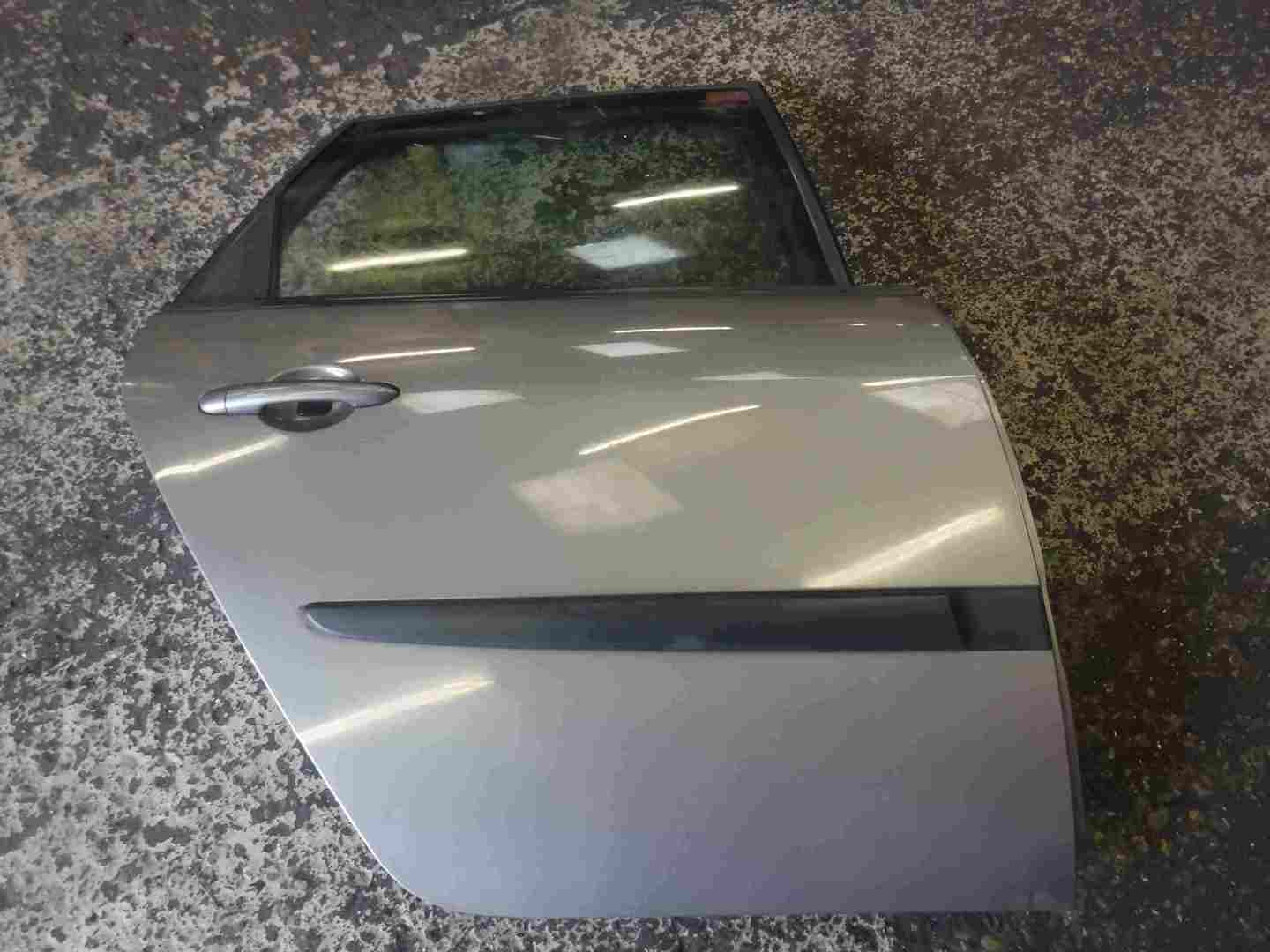 Renault Megane Scenic 2003-2009 Drivers OSR Rear Door Grey 603