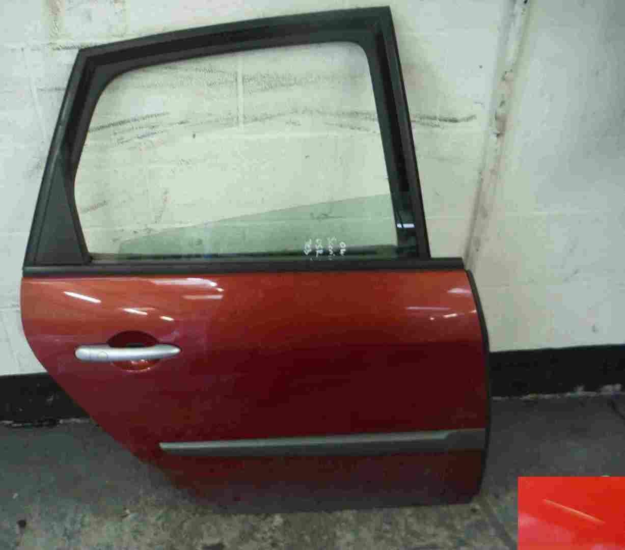 Renault Megane Scenic 2003-2009 Drivers OSR Rear Door Red TEB76