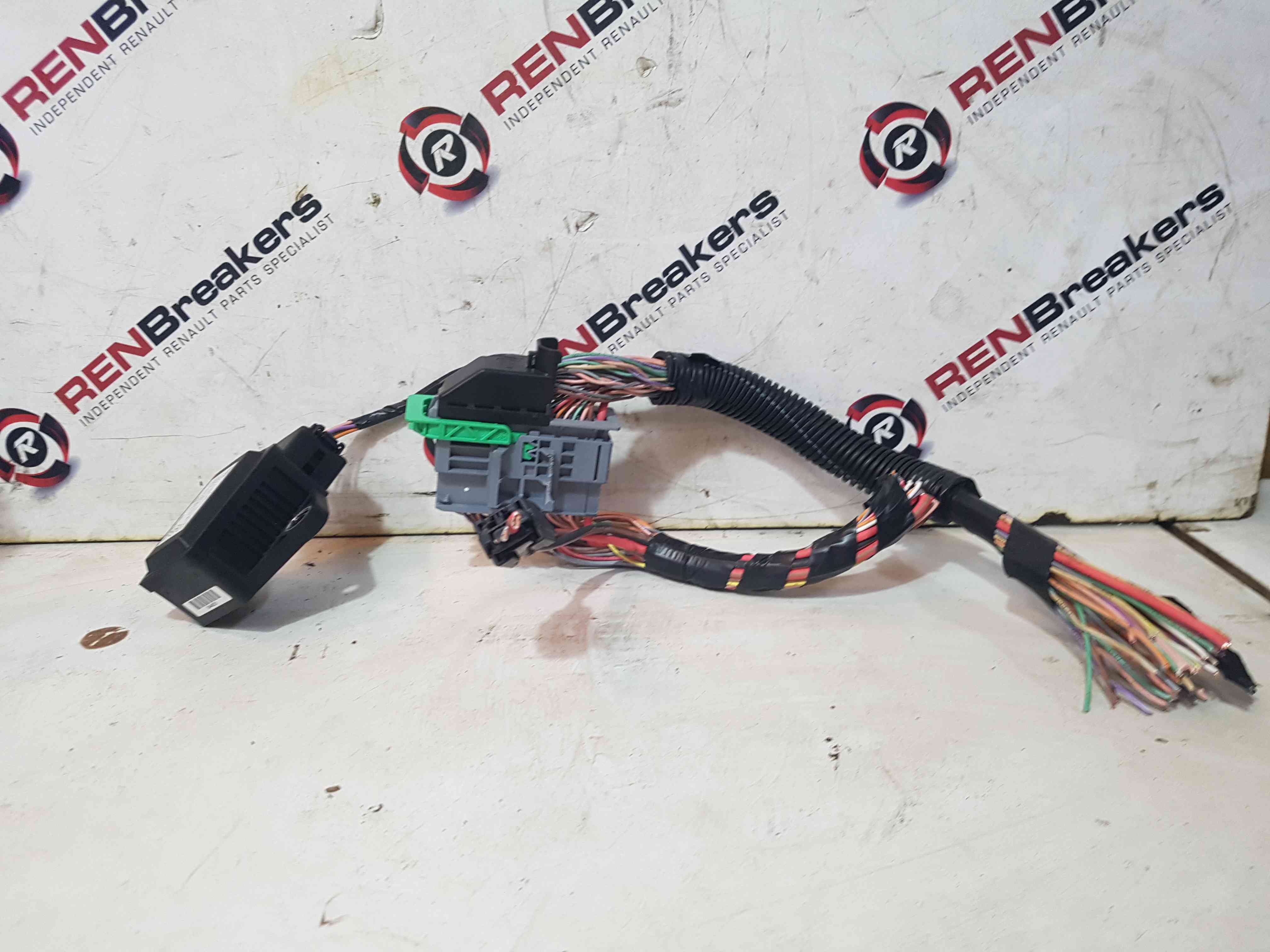 Thumb 9 Renault Megane Scenic 2003-2009 NSF Under Floor Repair Wiring Loom Wiring