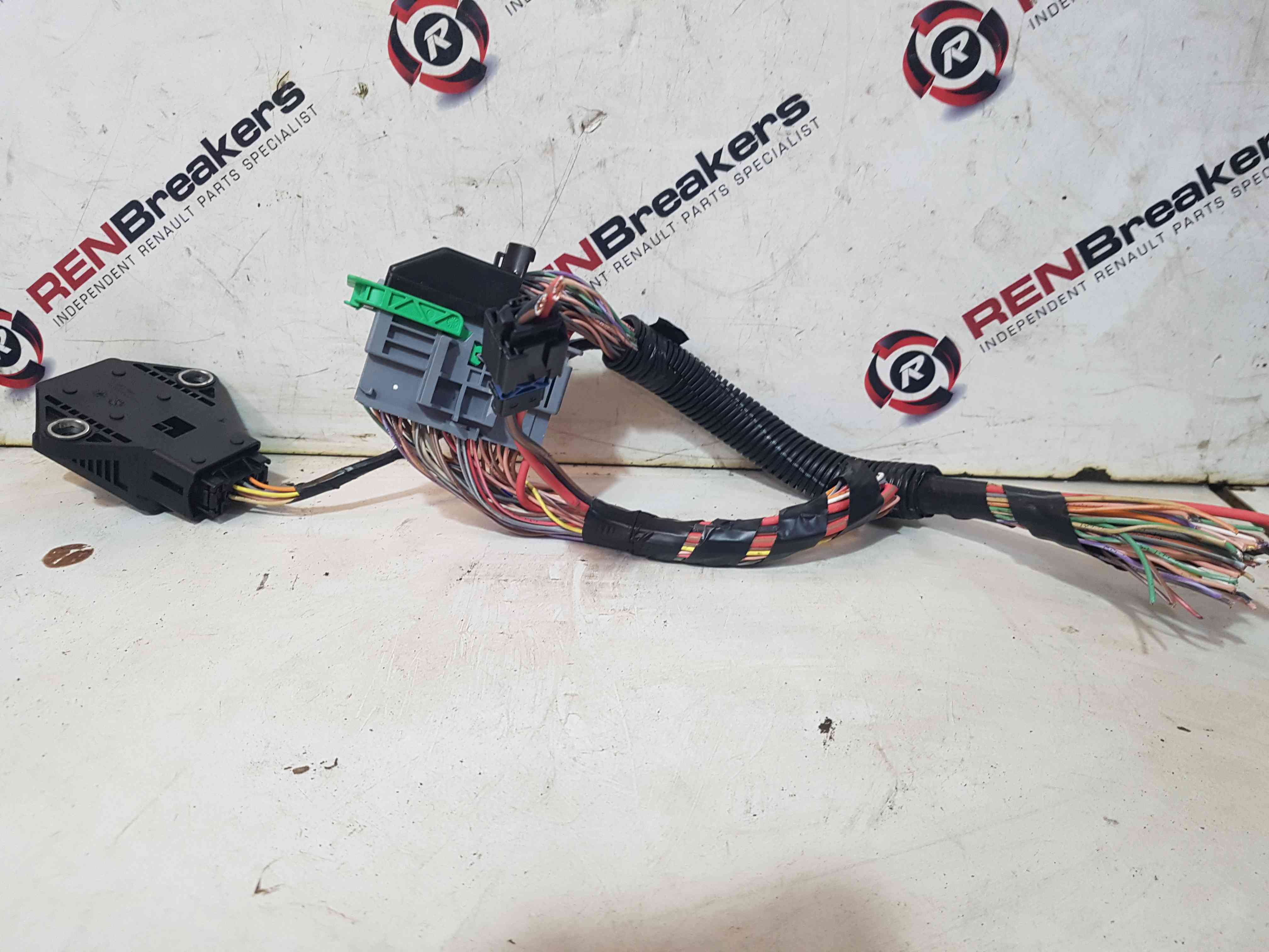 Thumb 3 Renault Megane Scenic 2003-2009 NSF Under Floor Repair Wiring Loom Wiring