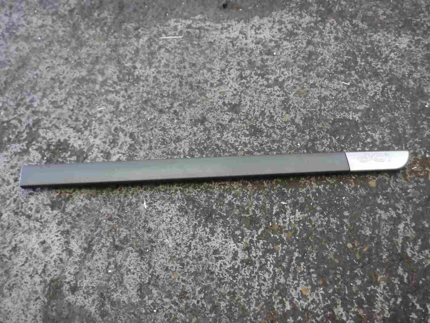 Renault Megane Scenic 2003-2009 dCi Drivers OSF Front Door Moulding Trim