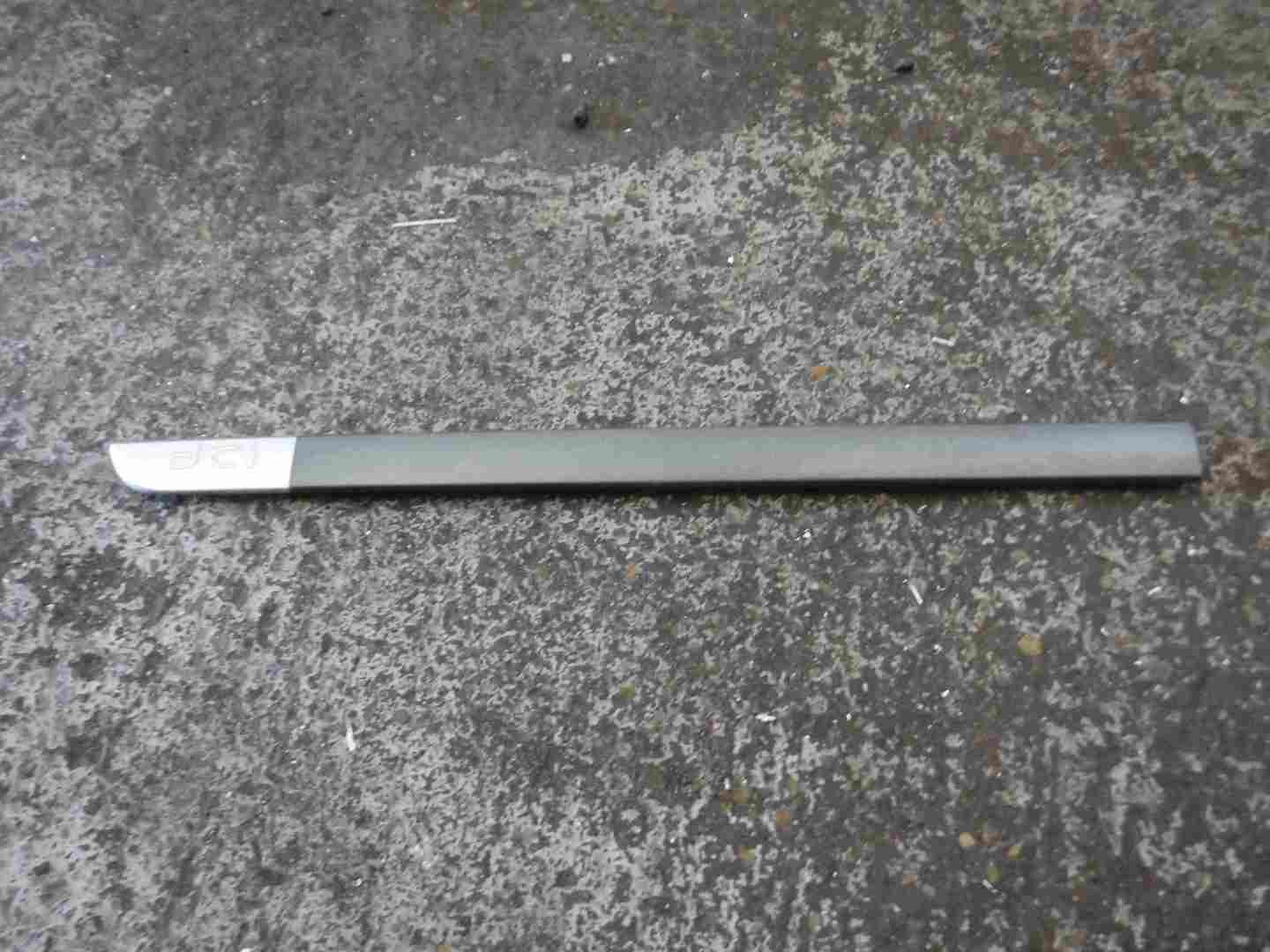 Renault Megane Scenic 2003-2009 dCi Passenger NSF Front Door Moulding Trim
