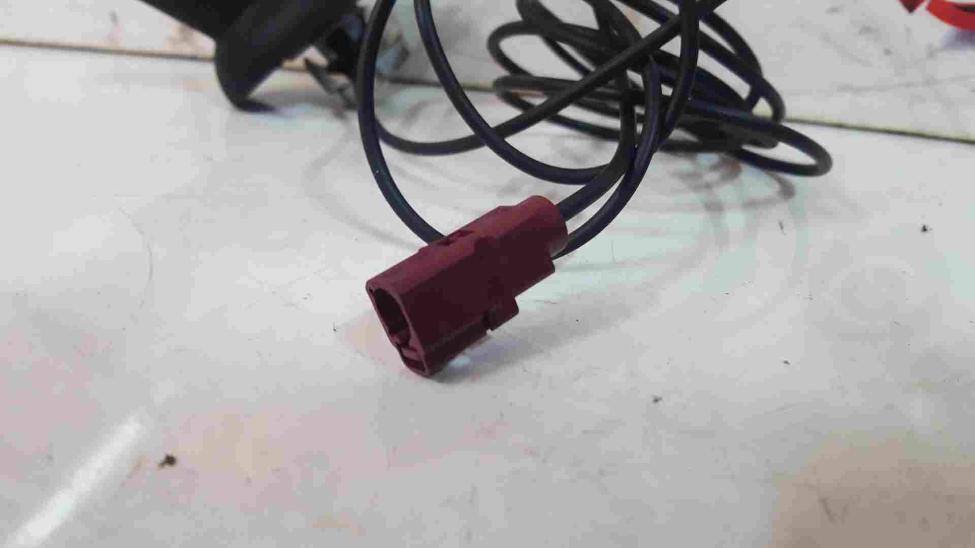 Thumb 5 Renault Megane Scenic MK3 2009-2016 GPS Shark Ariel Aerial