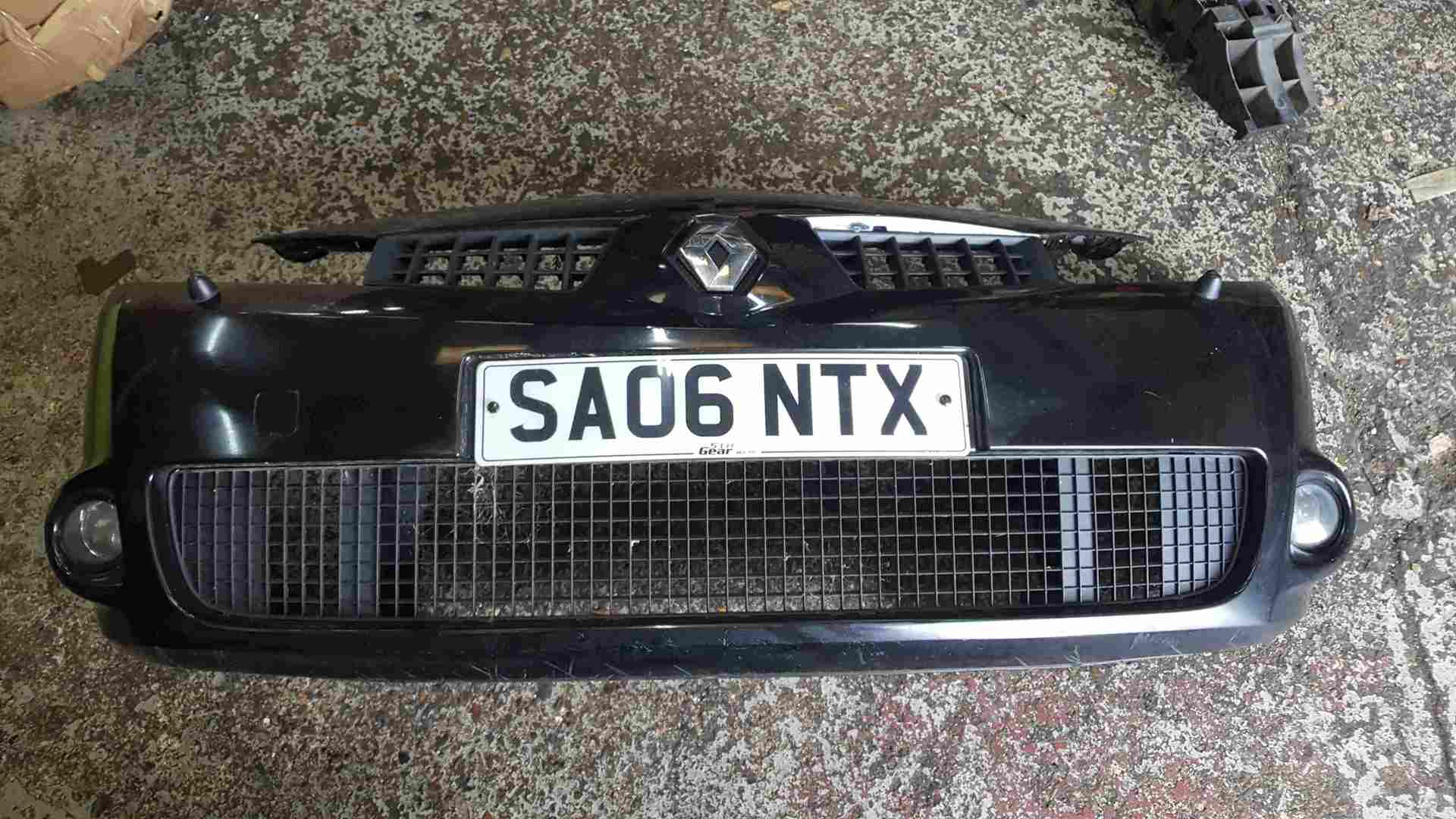 Renault Megane Sport 2002-2008 225 Front Bumper Black TE267
