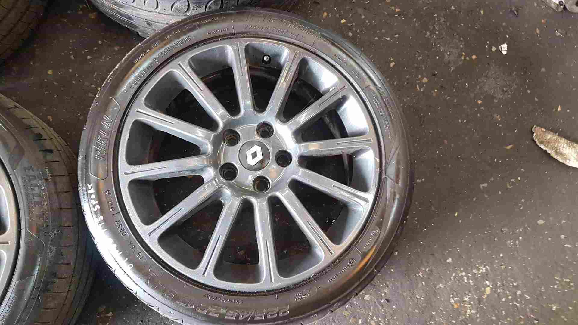 Thumb 3 Renault Megane Sport 2002-2008 225 Turbo Alloy Wheels  4/5 225 45 17inch