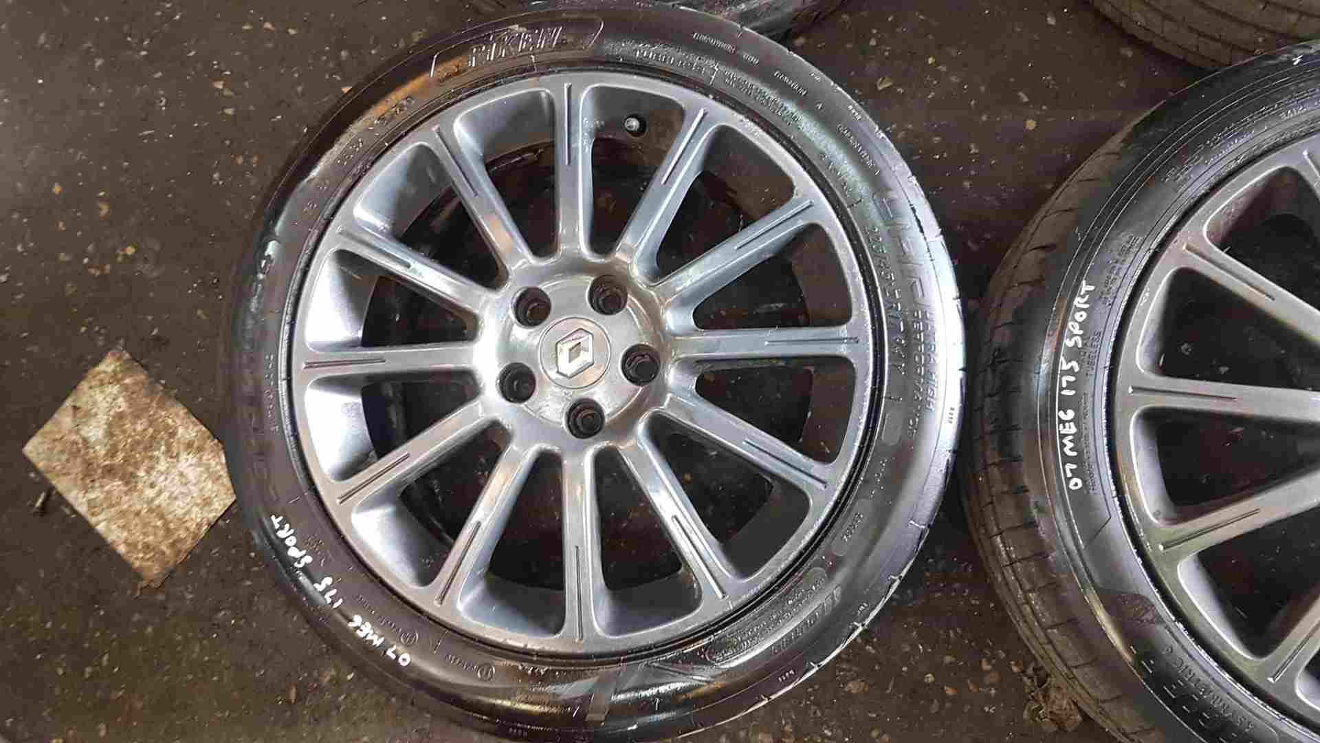 Thumb 5 Renault Megane Sport 2002-2008 225 Turbo Alloy Wheels  4/5 225 45 17inch