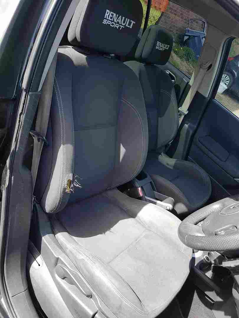 Renault Megane Sport 2002-2008 Front Seats Chairs Driver Passenger