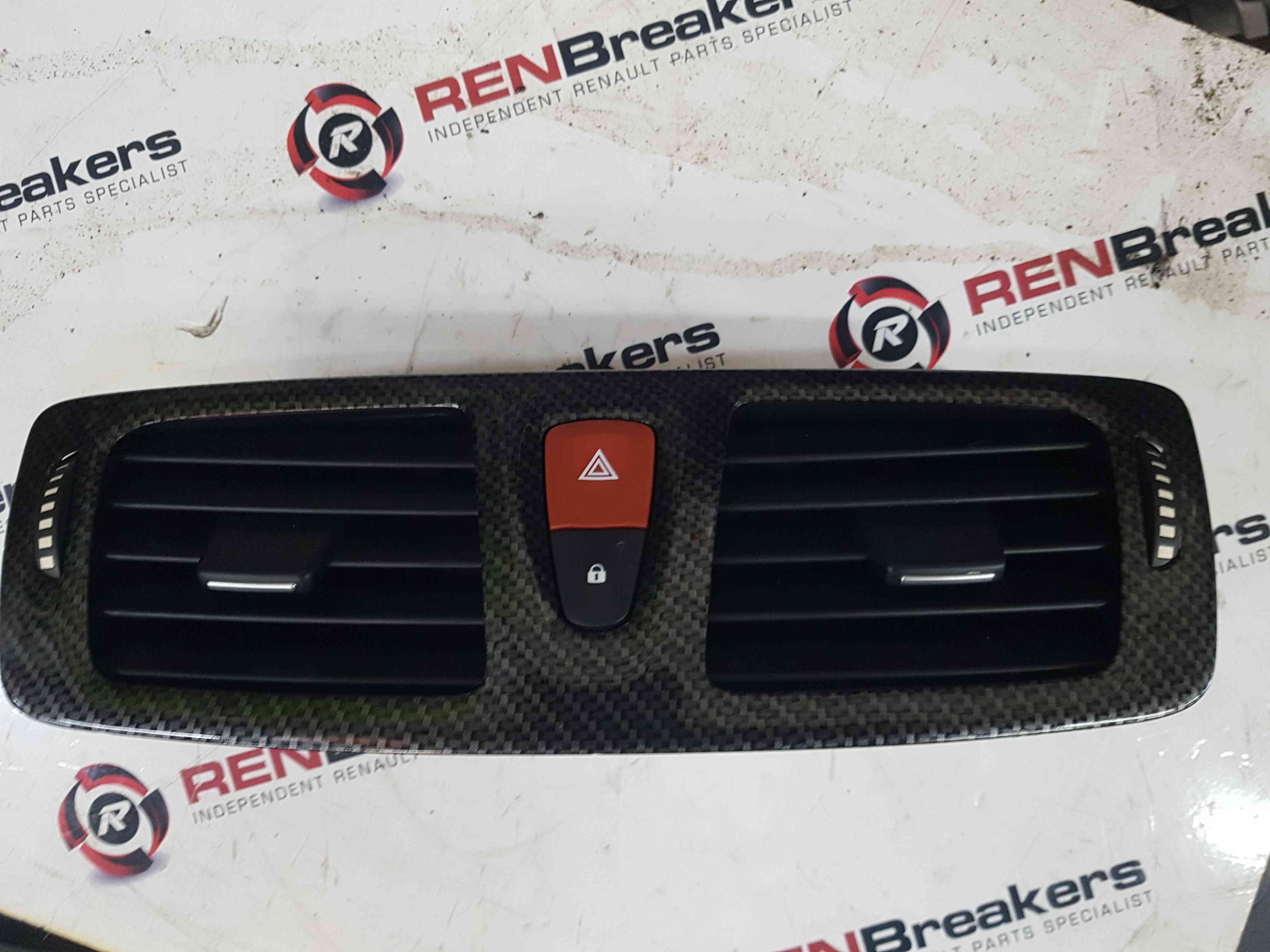 Thumb 3 Renault Megane Sport 250 MK3 2008-2014 Centre Dashboard Vents Carbon Effect 