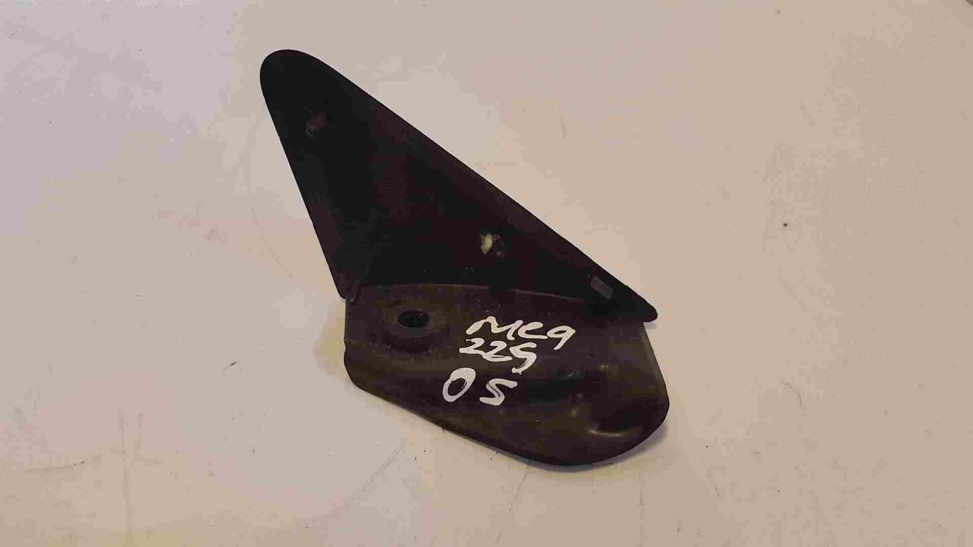Thumb 2 Renault Megane Sport MK2 2002-2008 225 Drivers OS Wing Plastic Insert 8200073431