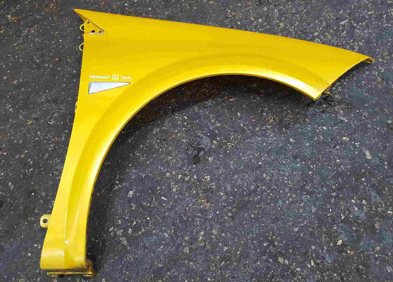 Thumb 2 Renault Megane Sport MK2 2002-2008 230 Drivers OS Wing Liquid Yellow