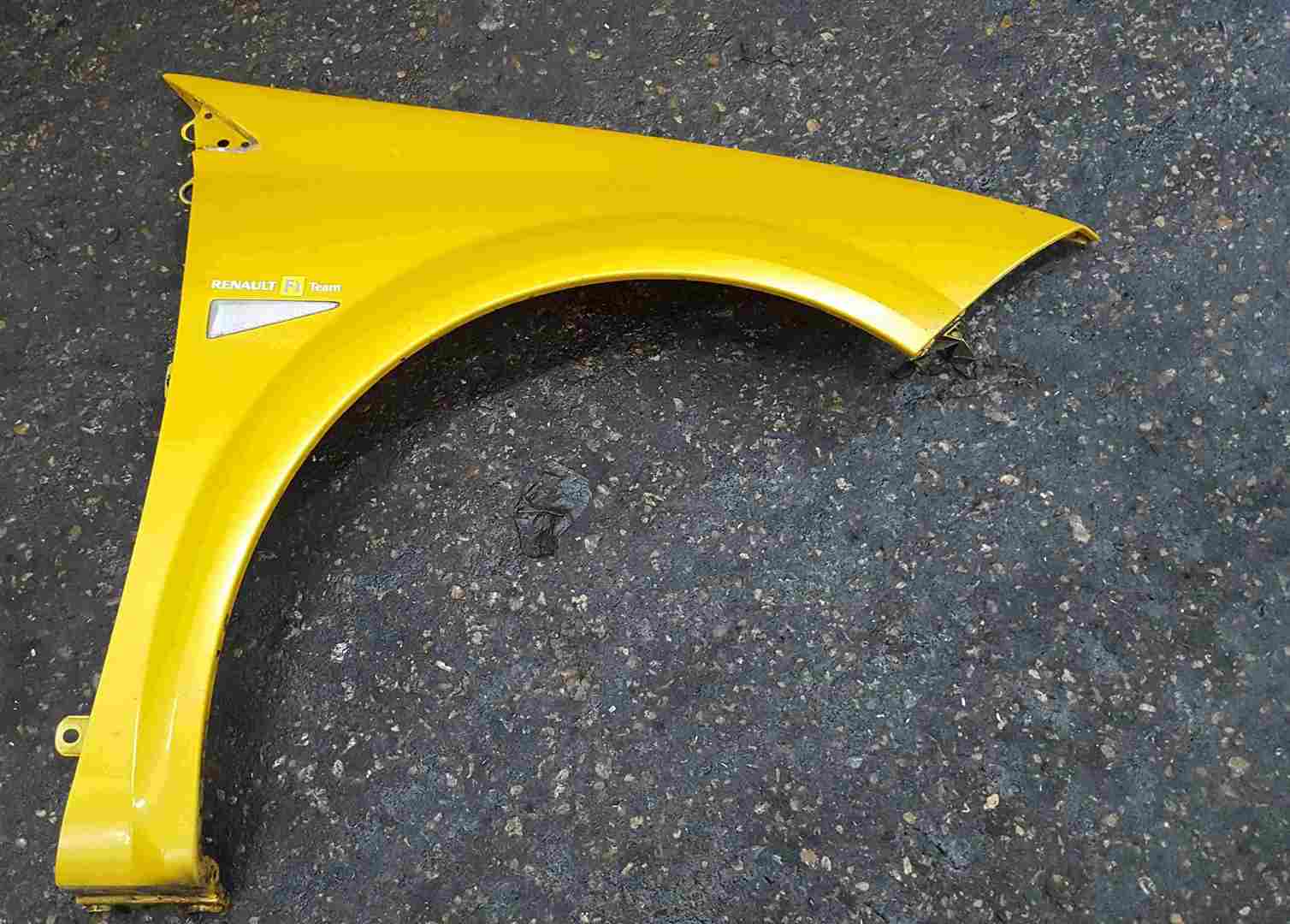 Renault Megane Sport MK2 2002-2008 230 Drivers OS Wing Liquid Yellow