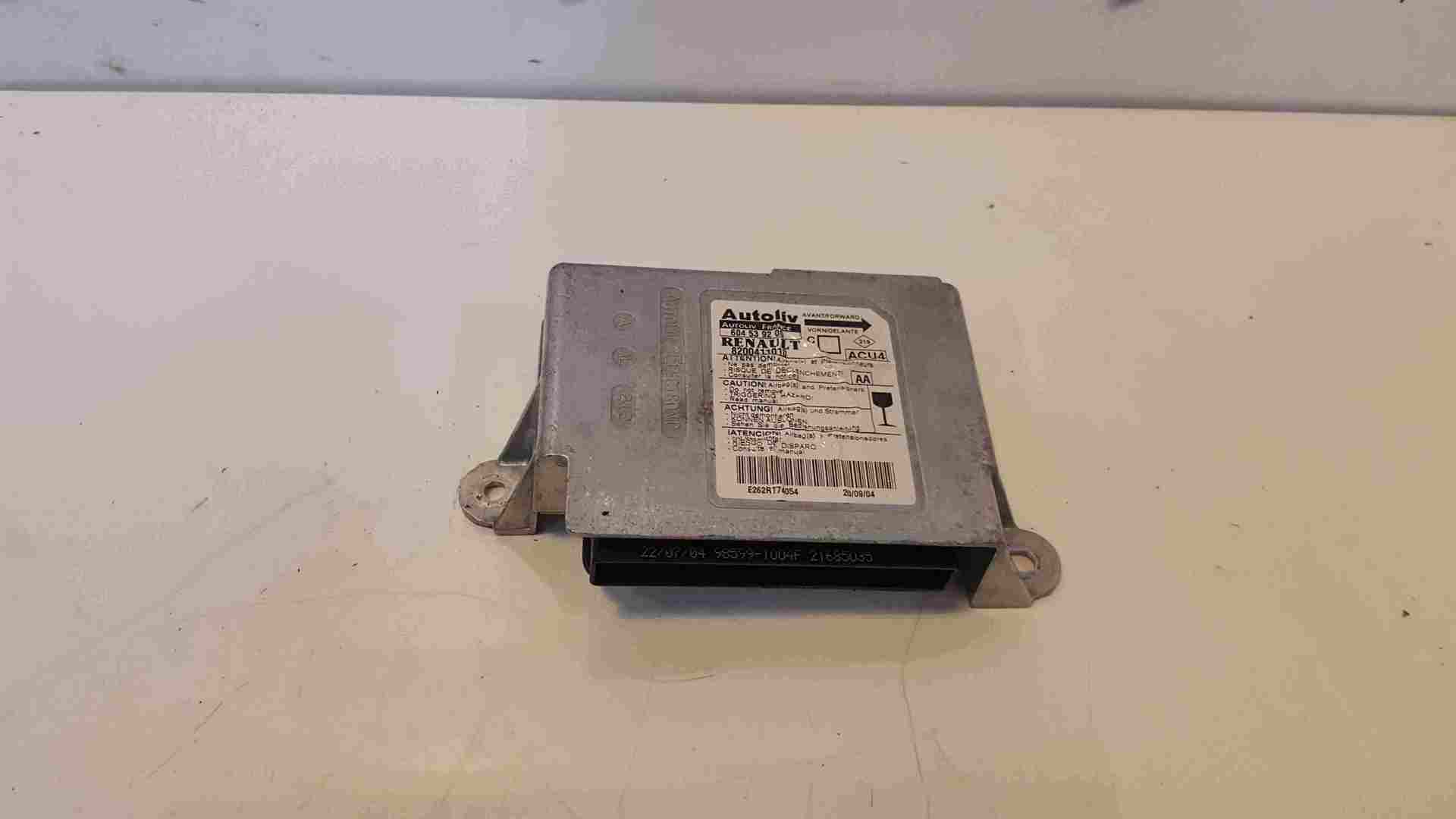 Renault Megane Sport MK2 2002-2008 Airbag ECU Module 8200411010