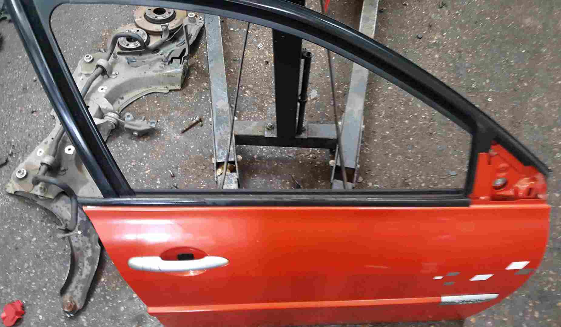 Renault Megane Sport MK2 2002-2008 Drivers OSF Front Door Red TED38 5dr