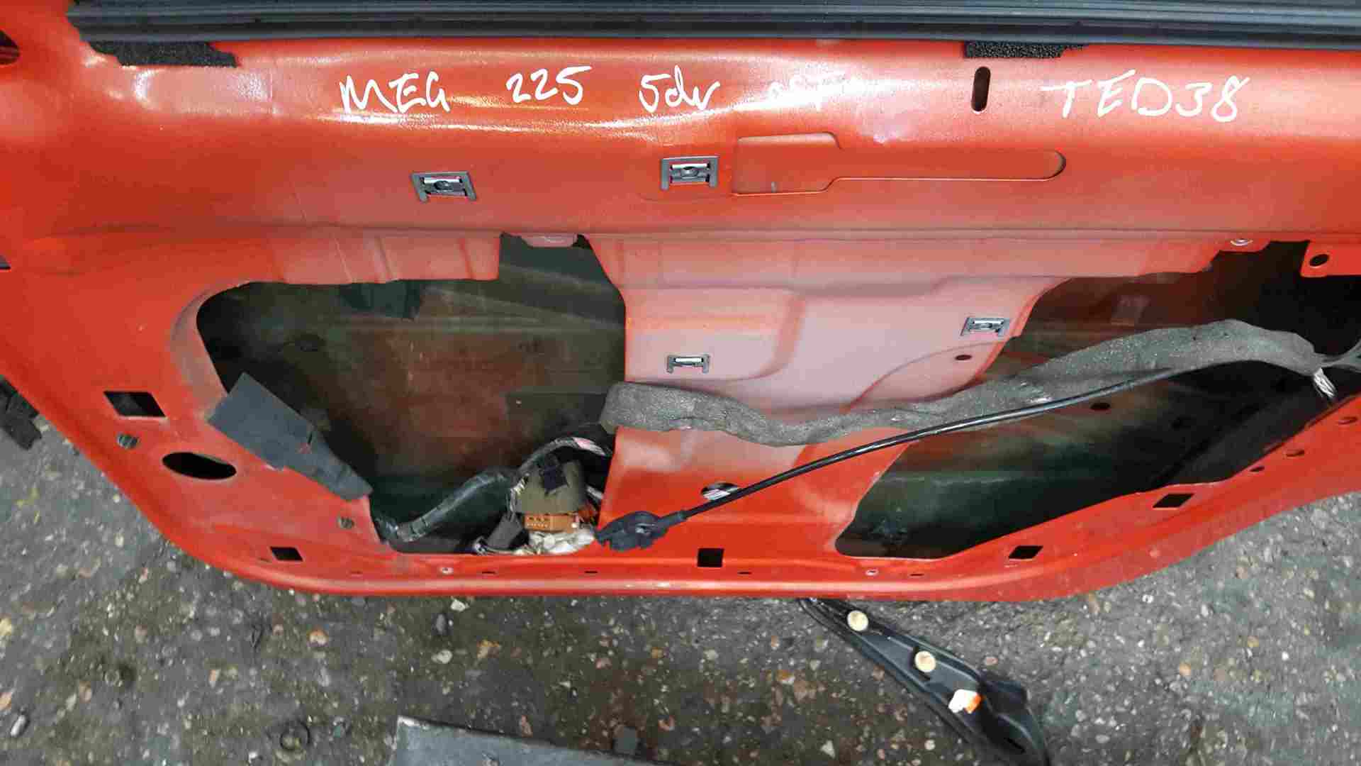 Thumb 5 Renault Megane Sport MK2 2002-2008 Drivers OSF Front Door Red TED38 5dr